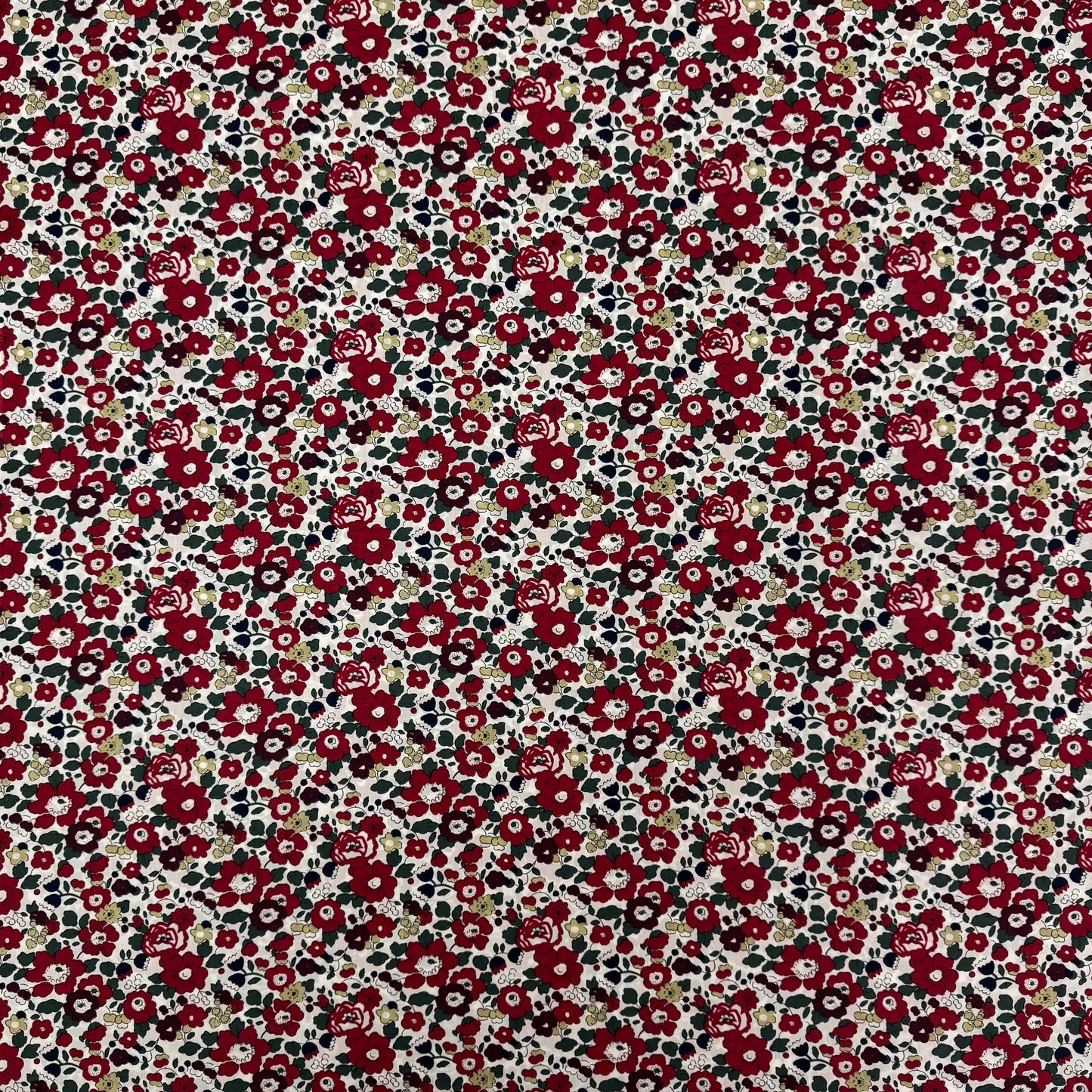Liberty Betsy Red TANA LAWN™ COTTON 3m