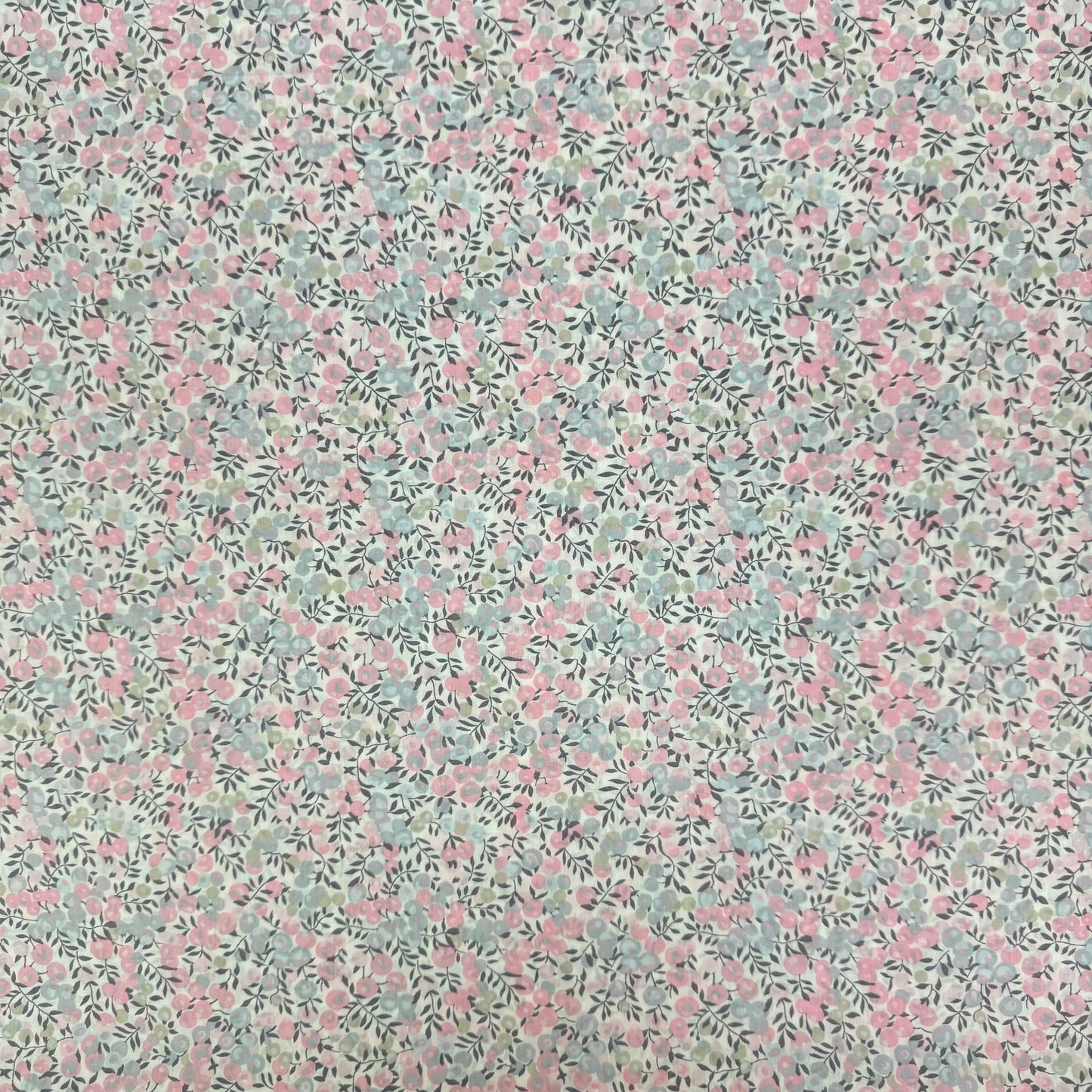 LIBERTY FABRICS Wiltshire light pink Tana Lawn™ Cotton 3m