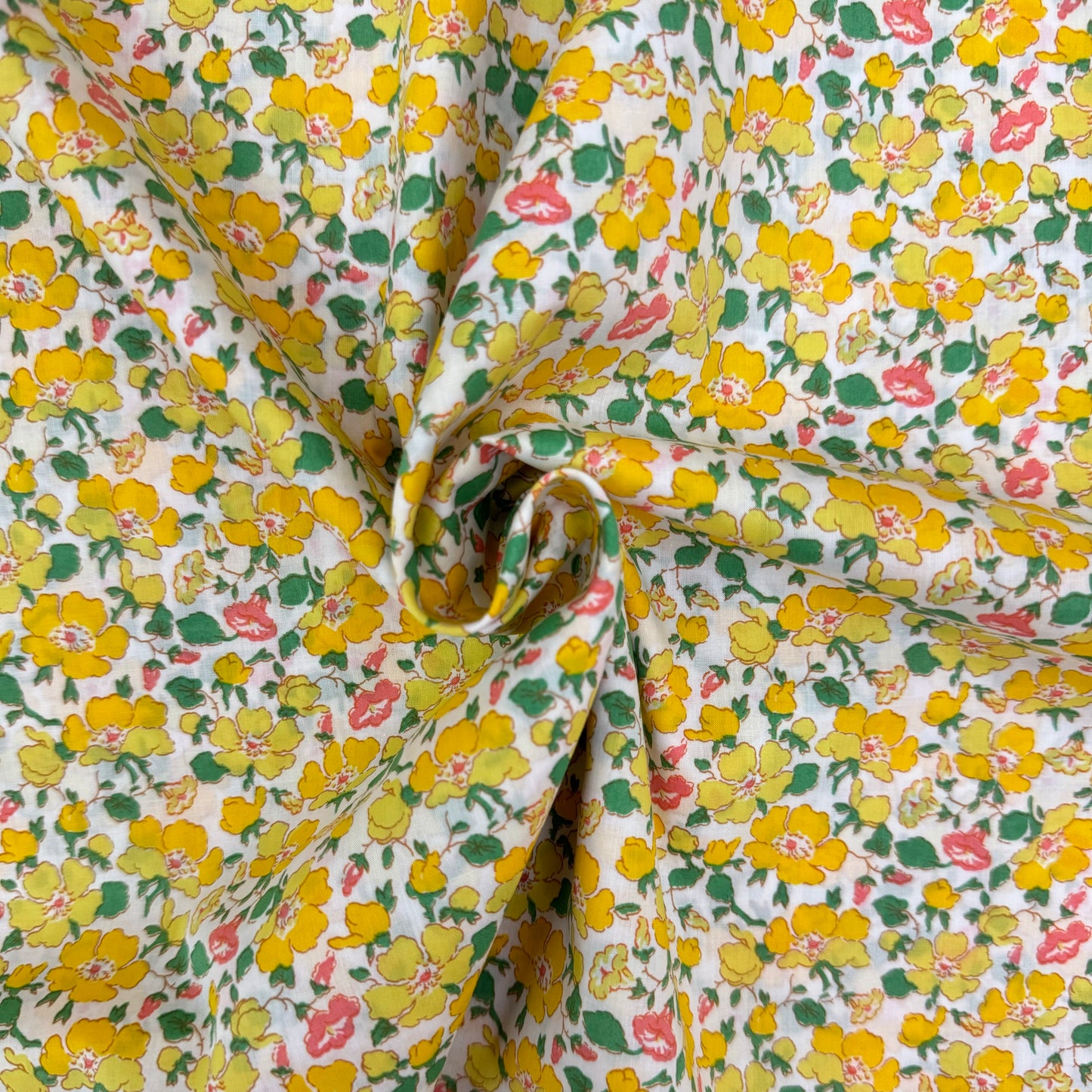 Liberty yellow flowers TANA LAWN™ COTTON 3m