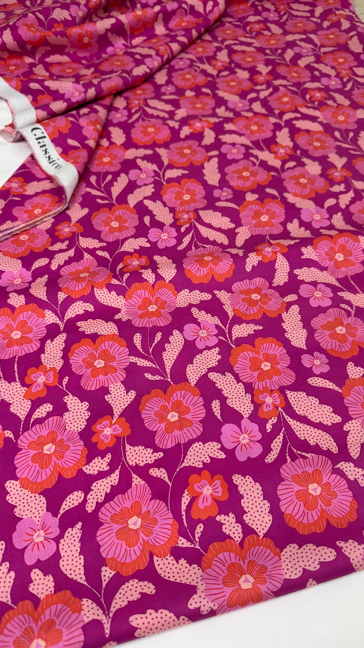 CLASSICO Fabric Cotton Tana Lawn 3m