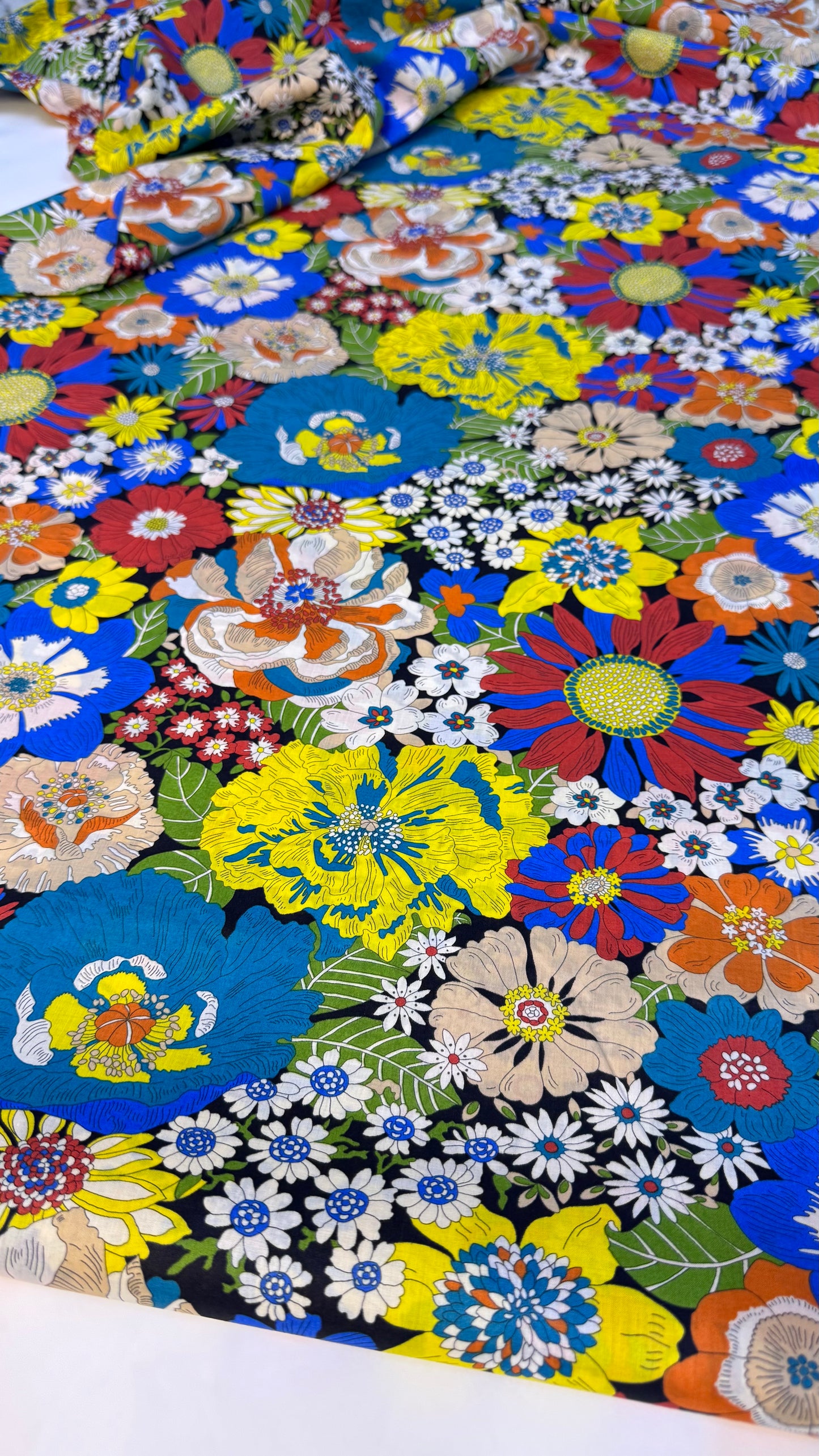 Liberty Fabric summer in the sun Cotton Tana Lawn® 3m