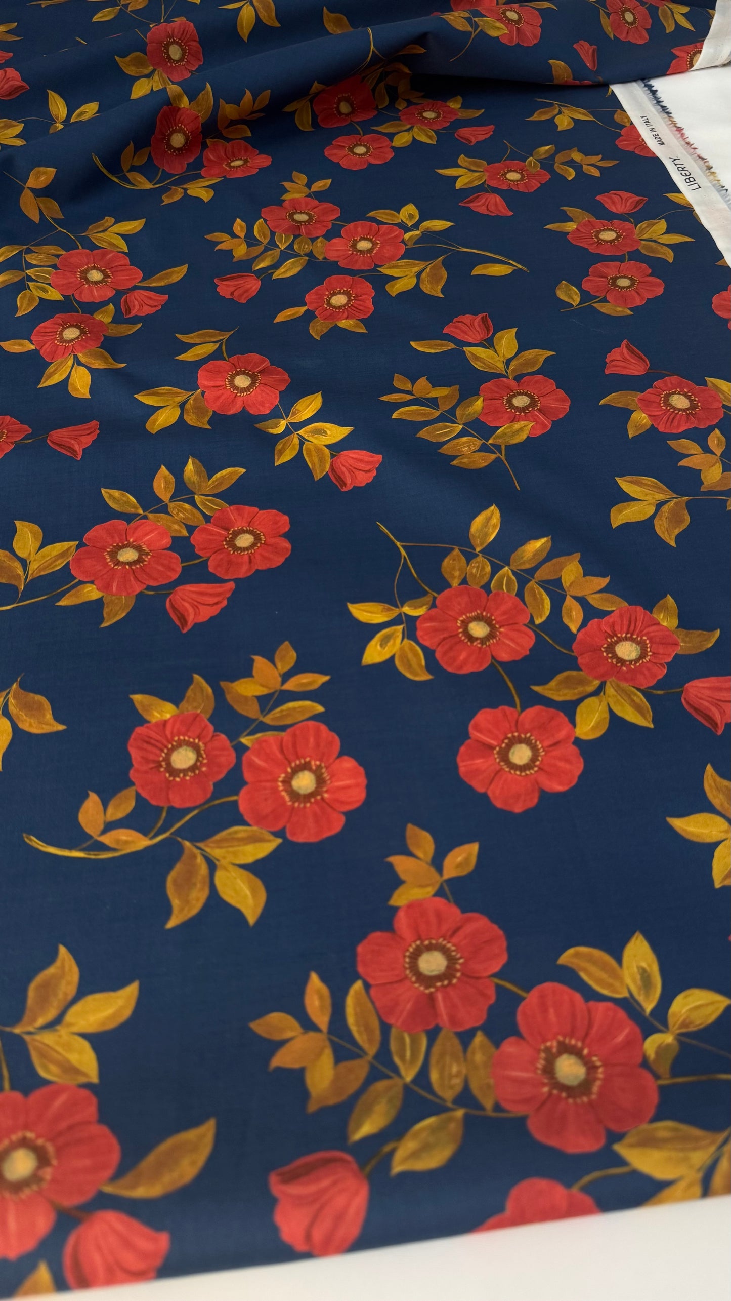 Liberty Fabric ROSA BOTANICA Cotton Tana Lawn® 3m