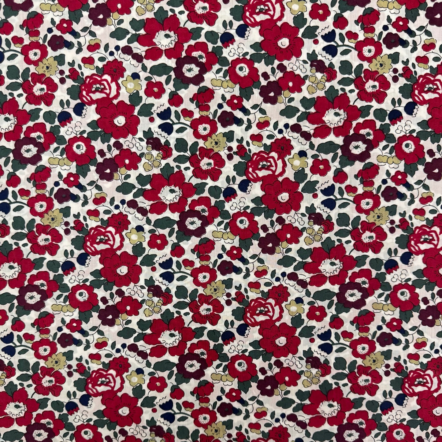 Liberty Betsy Red TANA LAWN™ COTTON 3m