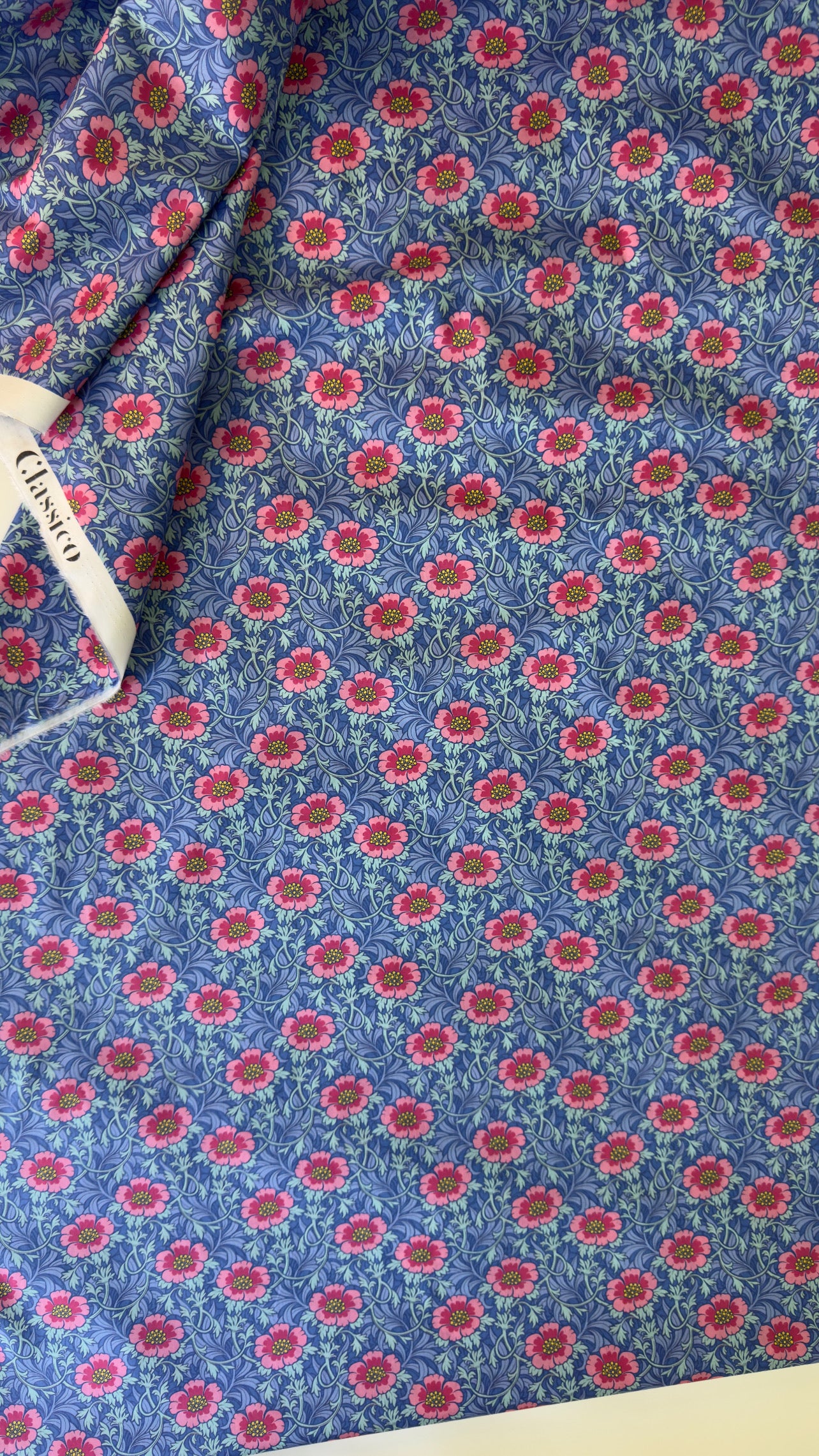 CLASSICO Fabric Cotton Tana Lawn 3m