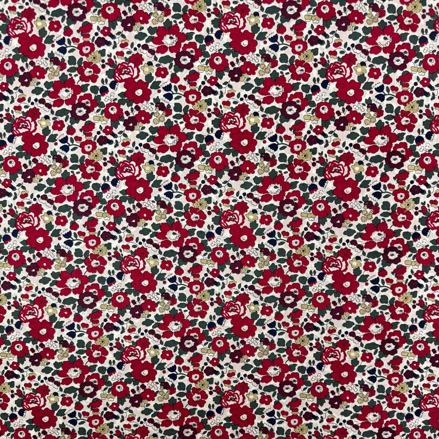 Liberty Betsy Red TANA LAWN™ COTTON 3m