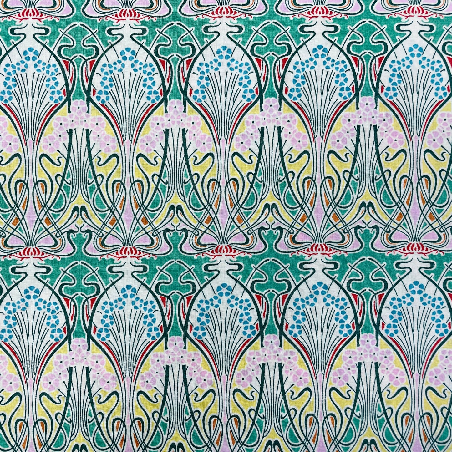 Ianthe Silhouette English Cotton Lawn Fabric 3m
