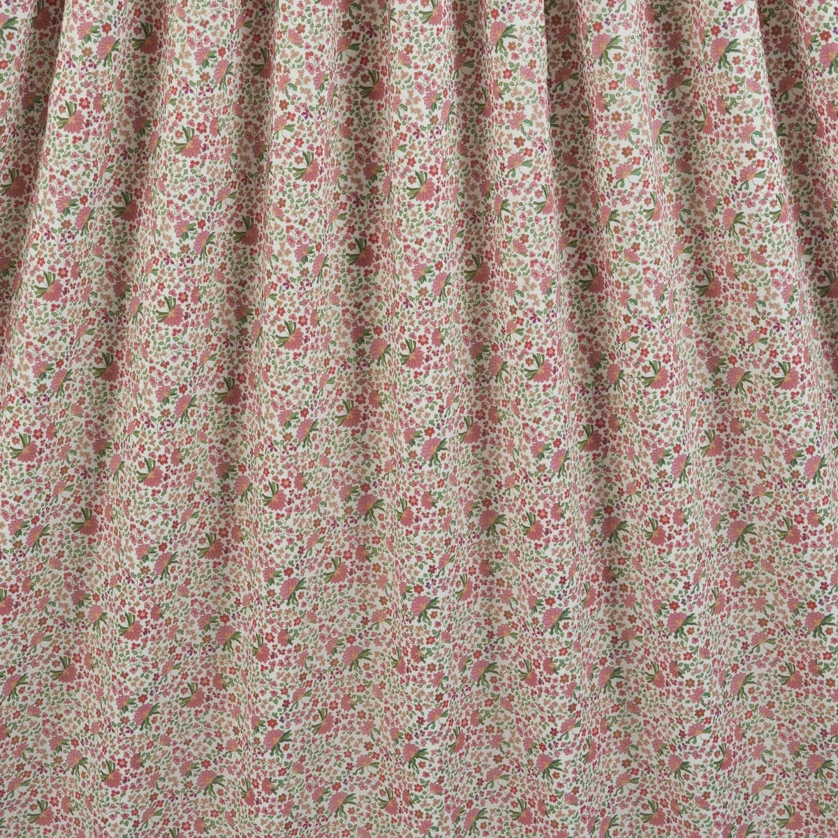 Liberty Fabrics Paisley Posies C Tana Lawn Cotton 3m