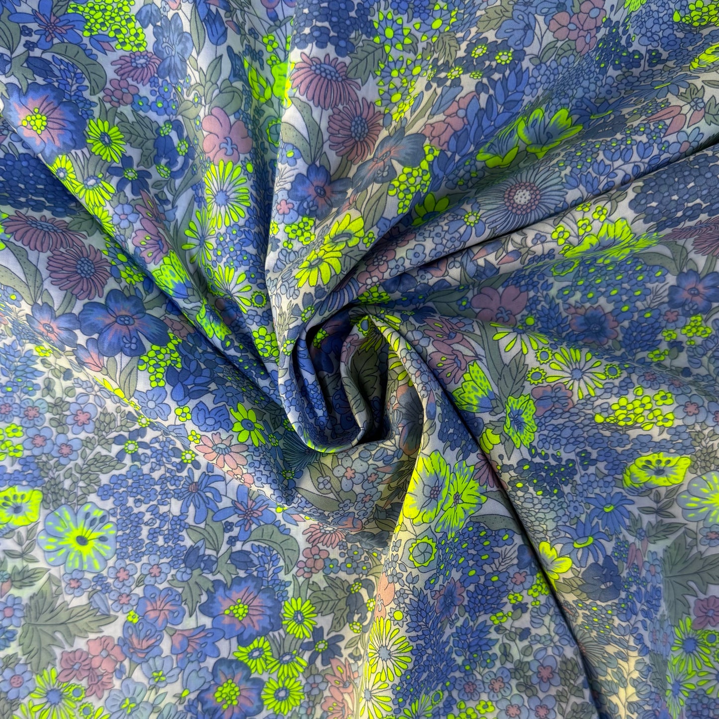 Liberty Fabric Annie neon Cotton Tana Lawn® 3m