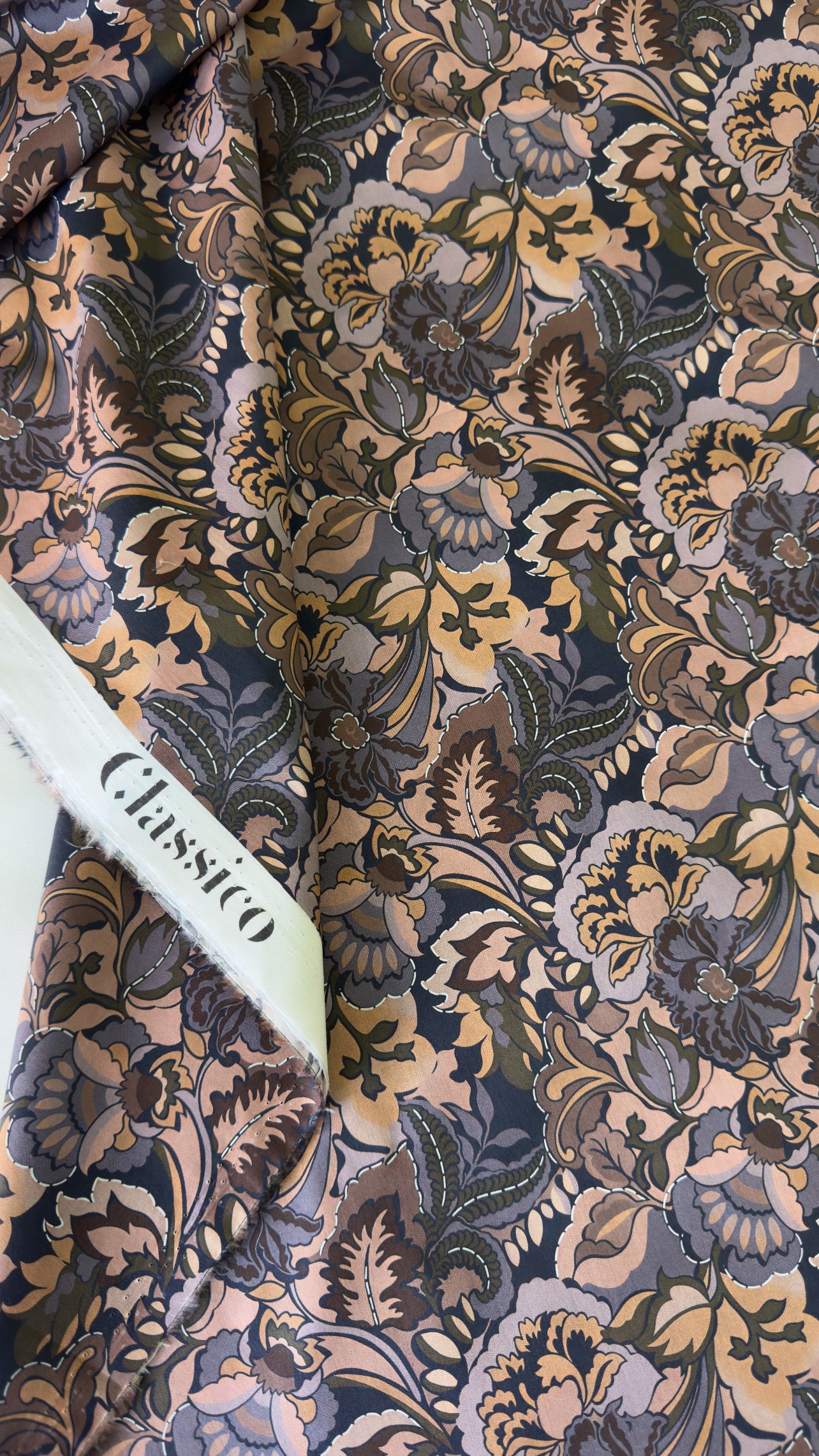 CLASSICO Fabric Cotton Tana Lawn 3m