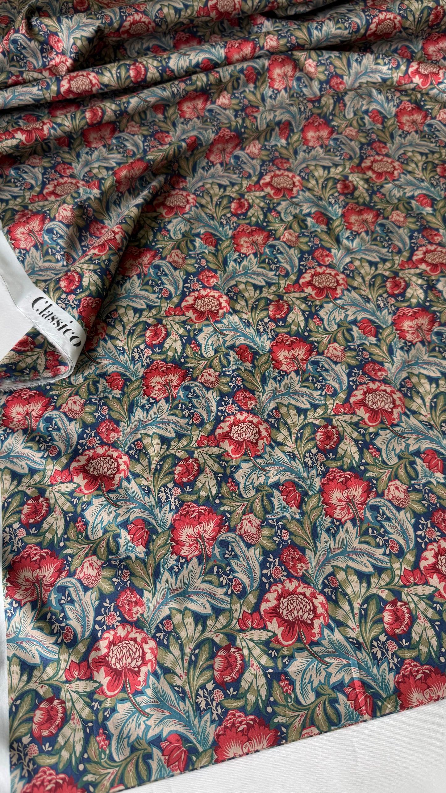 CLASSICO Fabric Cotton Tana Lawn 3m