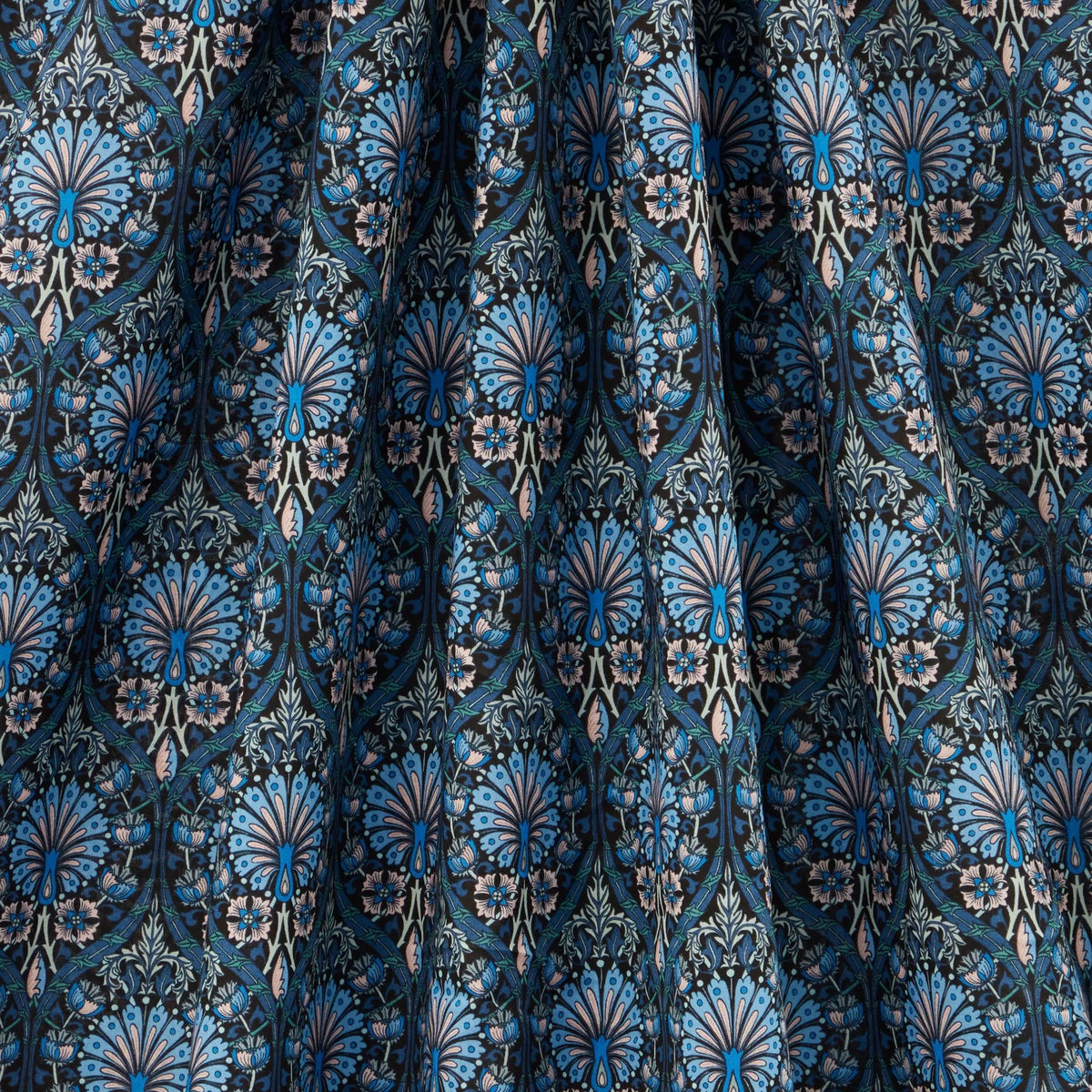 Liberty Fabrics Peacock Place C Tana
Lawn 3m