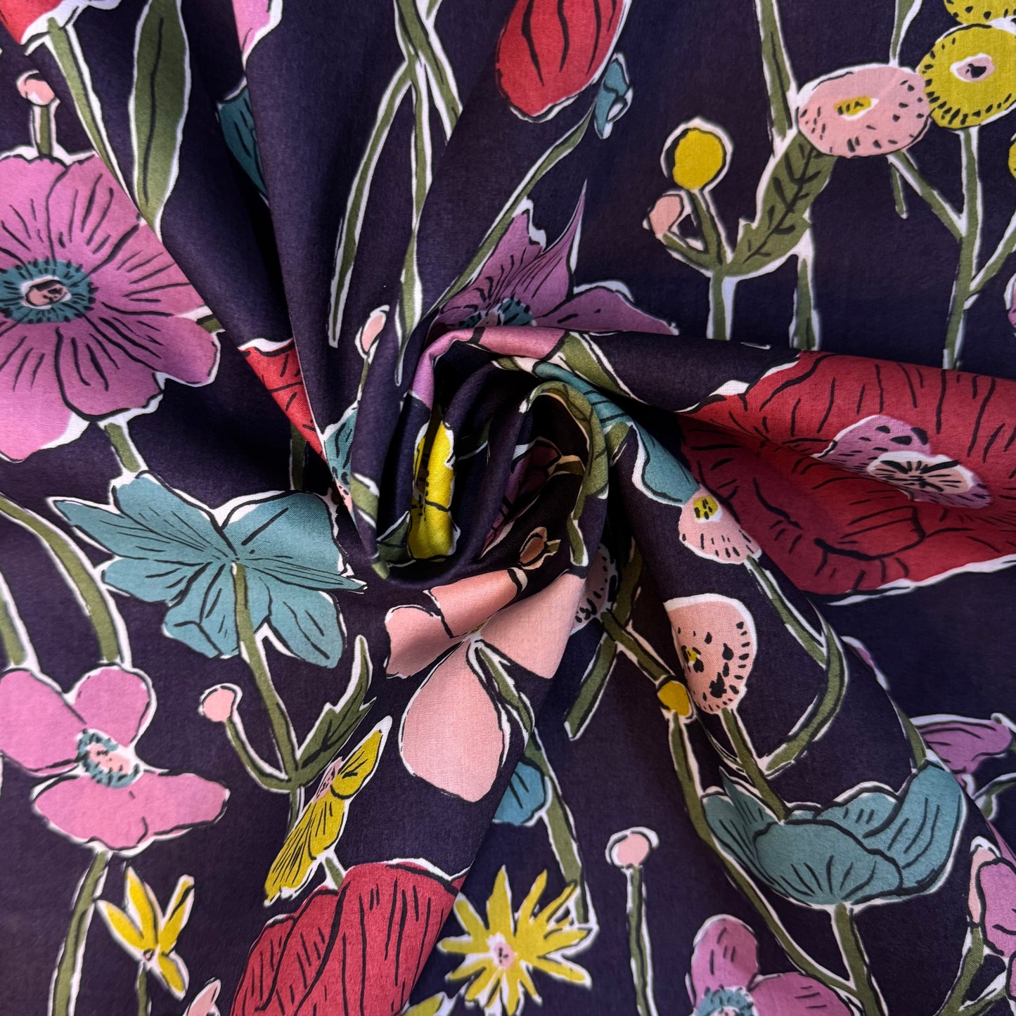 Liberty Fabric LOUIE MEADOW
Cotton Tana Lawn® 3m