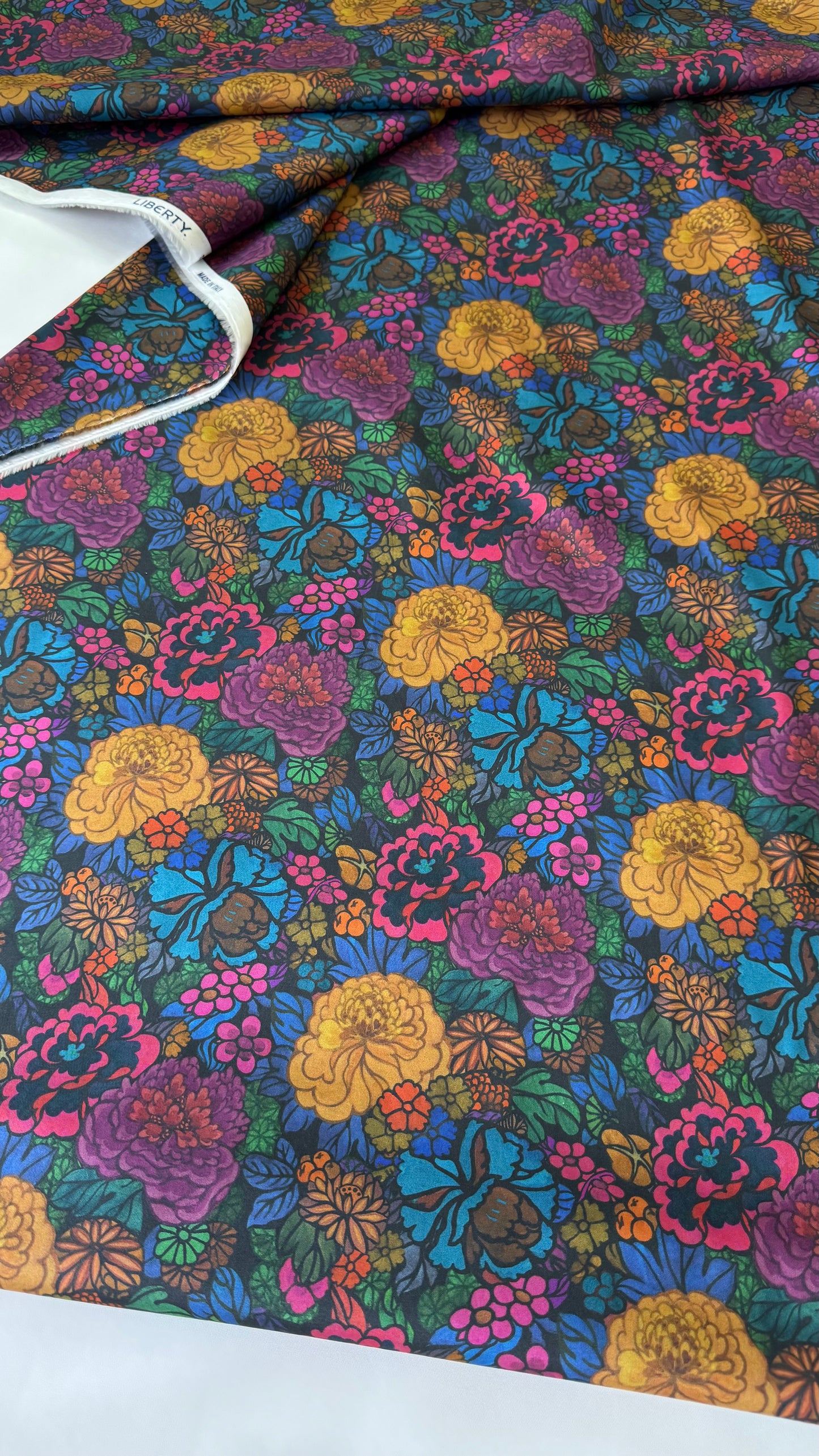 Liberty Fabrics Heritage Garden A Tana Lawn Cotton 3m