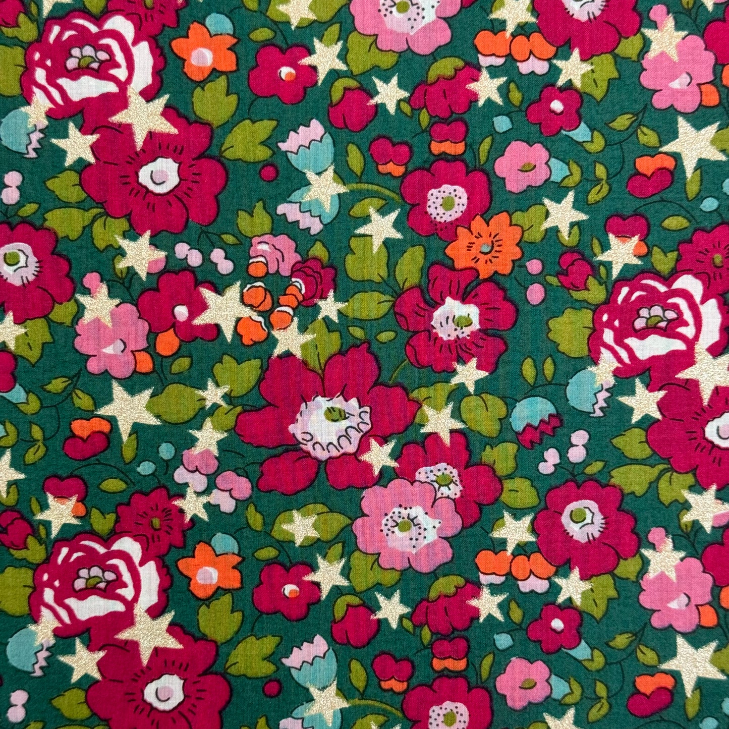 Liberty Fabric Betsy Stars Glitter Tana Lawn™ Cotton 3m