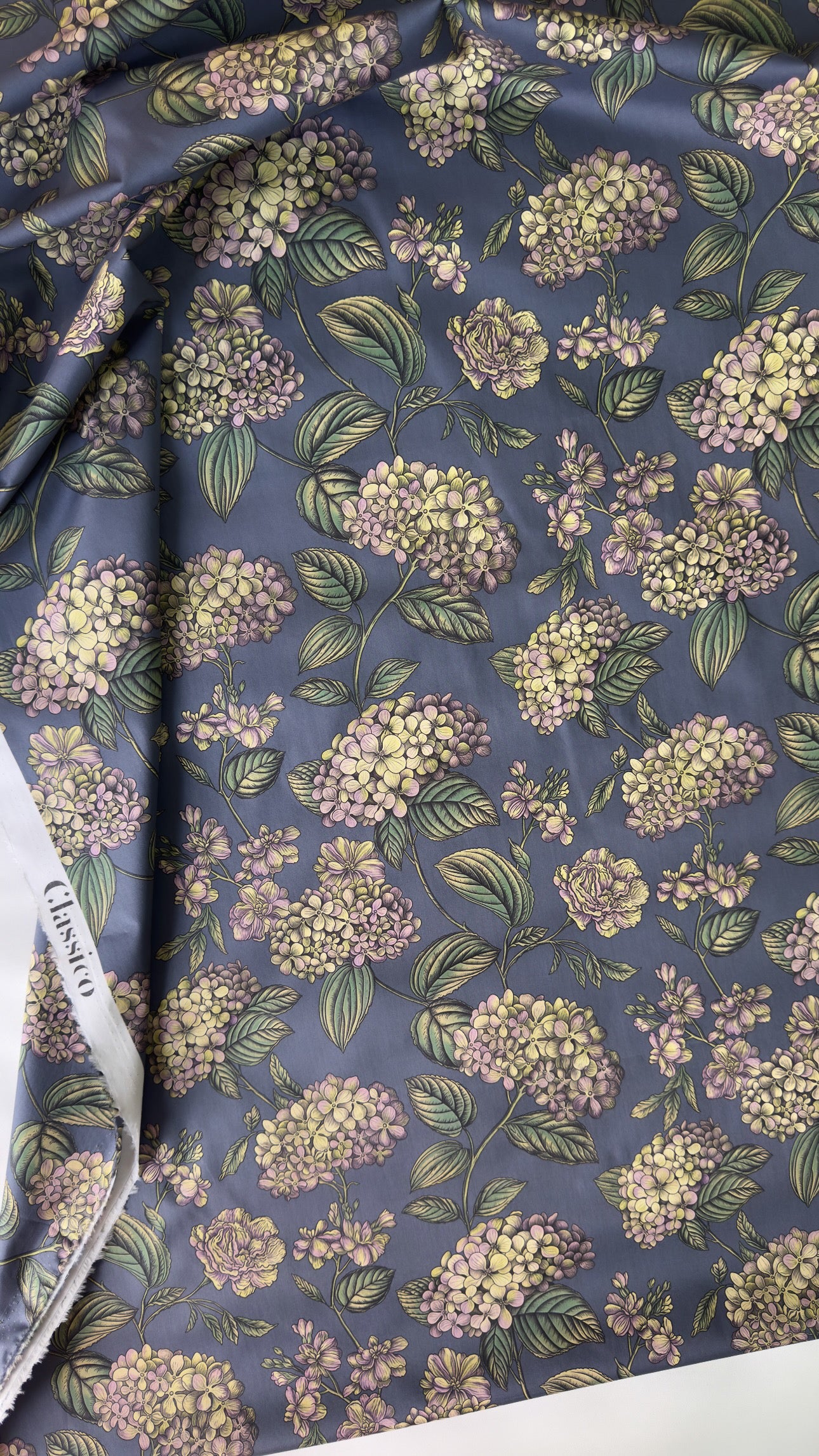 CLASSICO Fabric Cotton Tana Lawn 3m