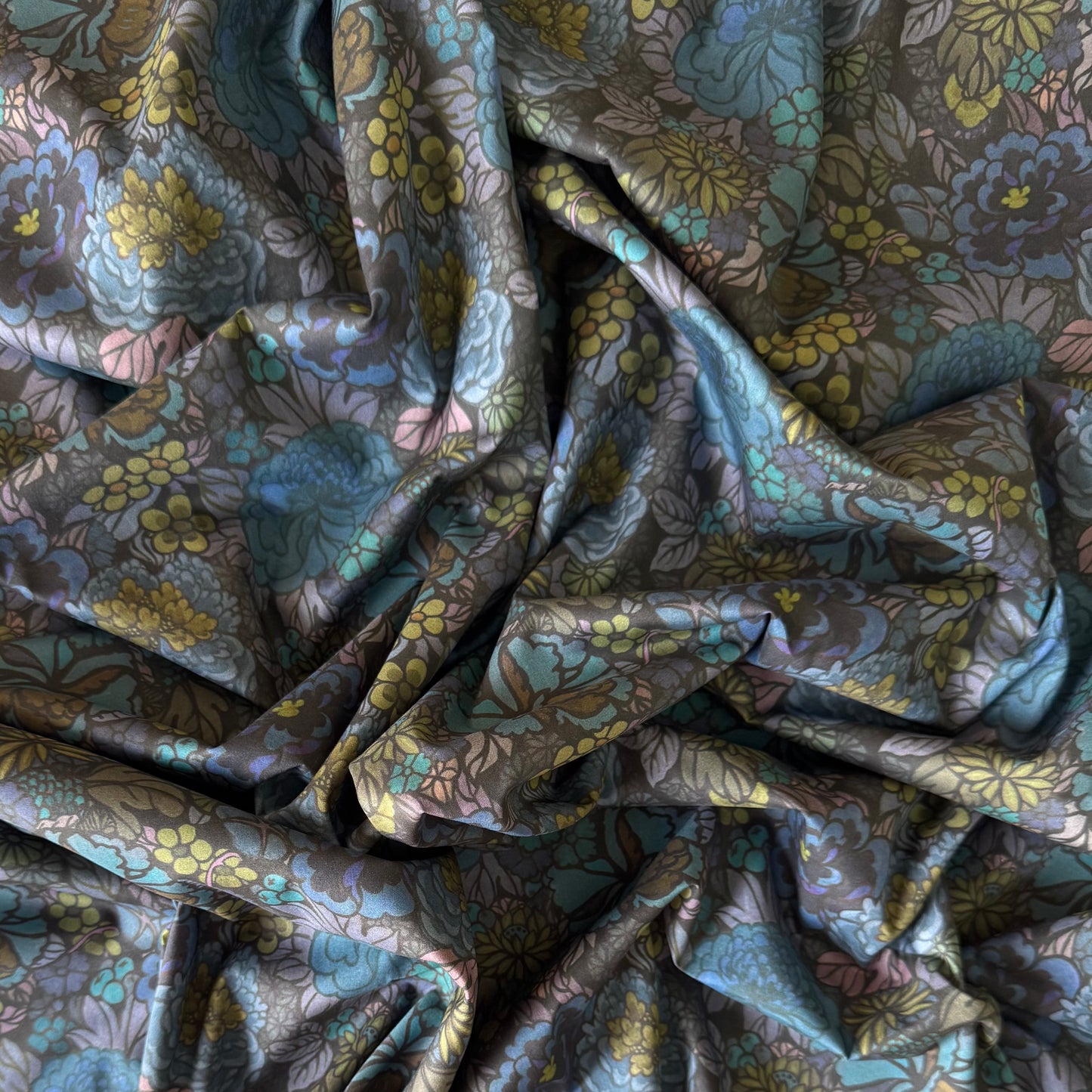 Liberty Fabrics Heritage Garden B Tana Lawn Cotton 3m