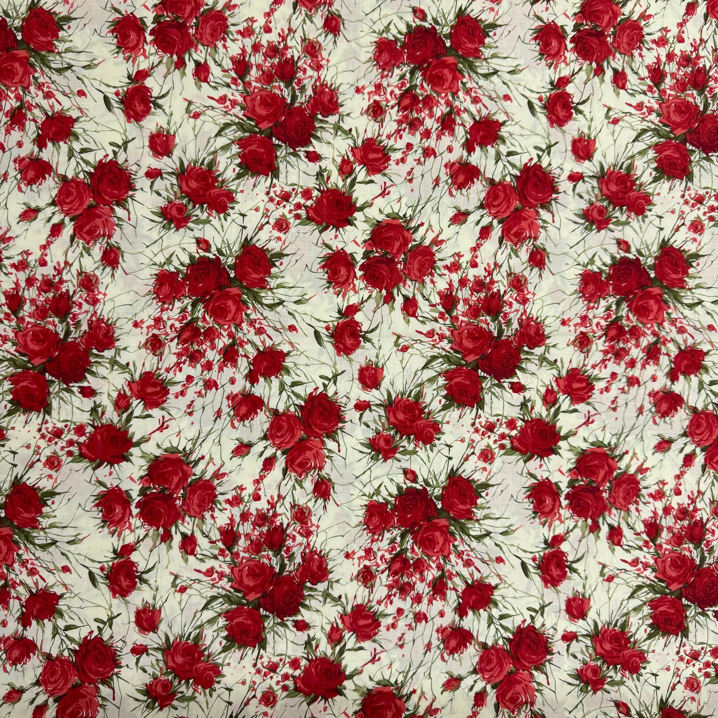 Red Roses(English cotton Tana Lawn) 3m