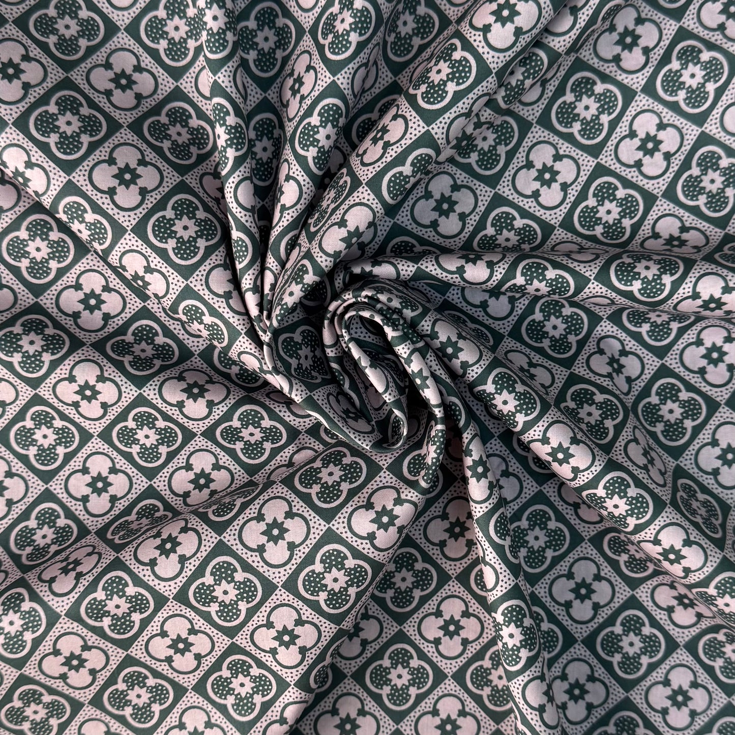 CLASSICO Fabric Cotton Tana Lawn 3m