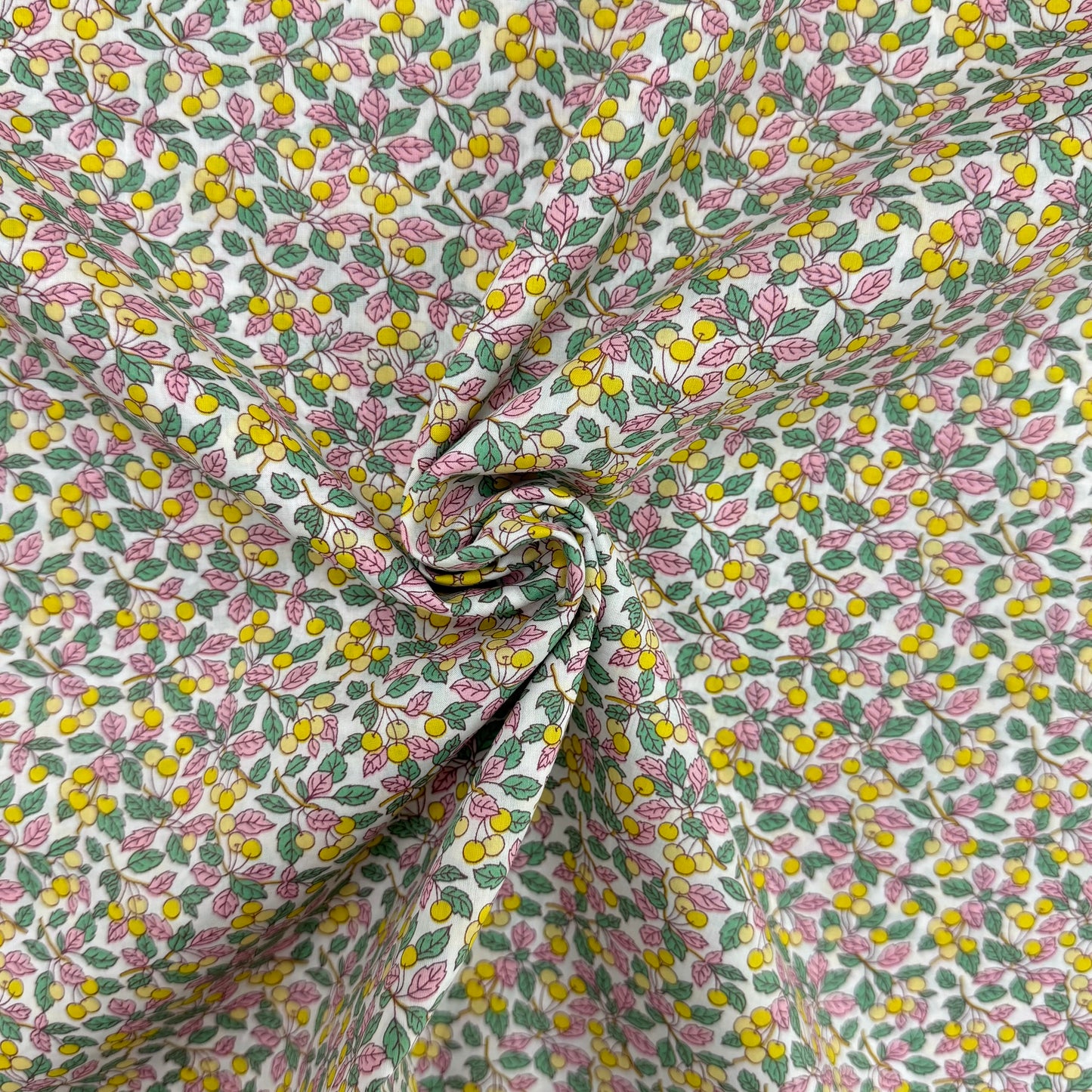 LIBERTY FABRICS Tana Lawn™ Cotton