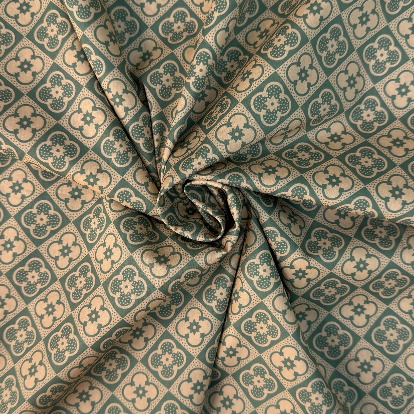 CLASSICO Fabric Cotton Tana Lawn 3m