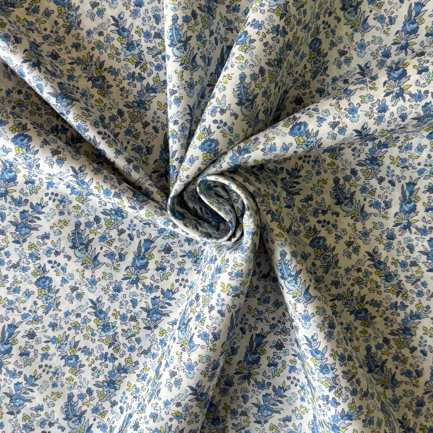 Liberty Fabrics Christabel Rose C Tana Lawn Cotton 3m