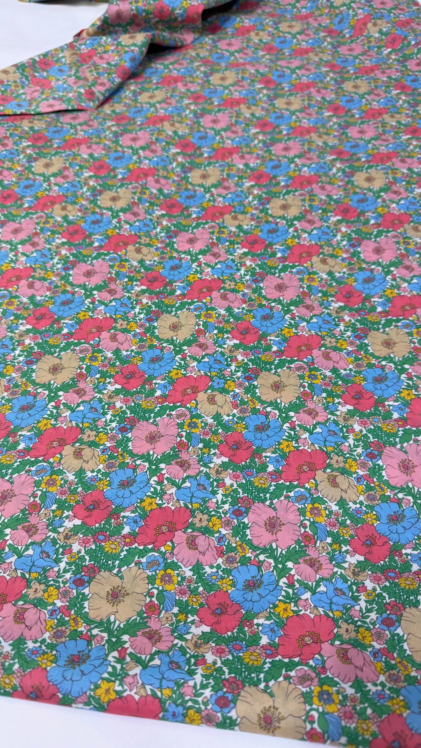 Liberty Fabric Meadow Song C Cotton Tana Lawn® 3m