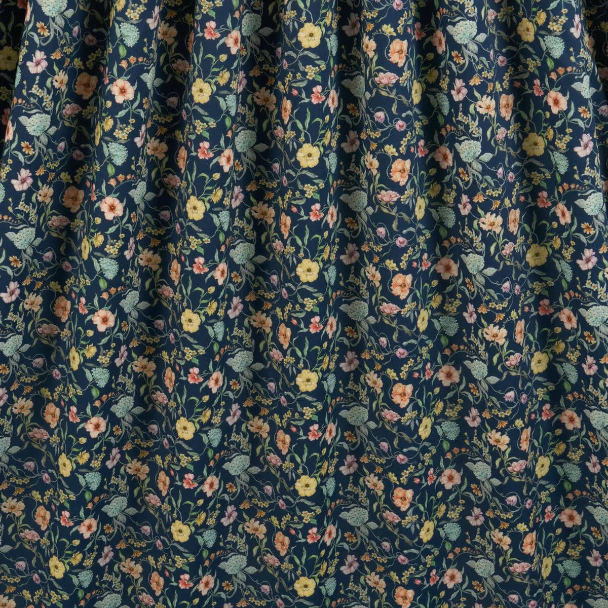 Liberty Fabrics Battersea Blooms B Tana Lawn Cotton 3m