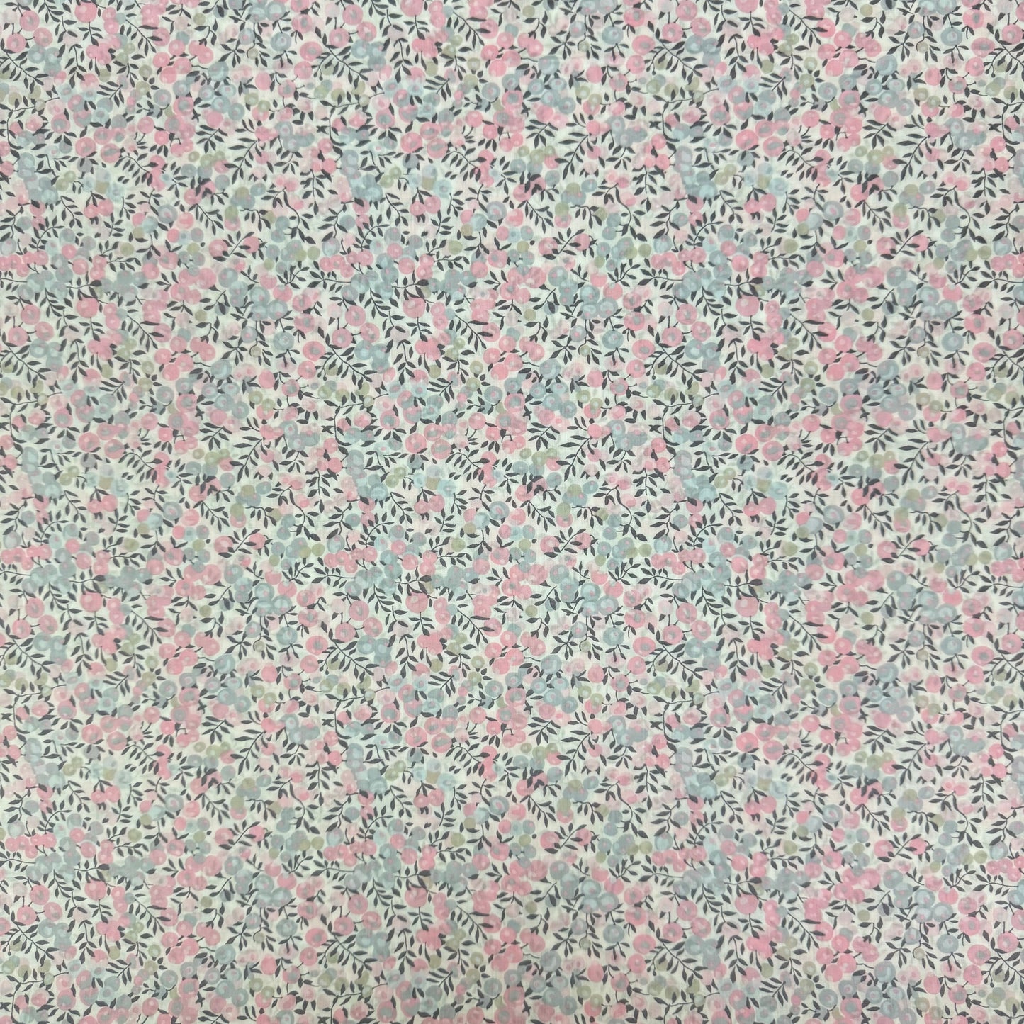 LIBERTY FABRICS Wiltshire light pink Tana Lawn™ Cotton 3m