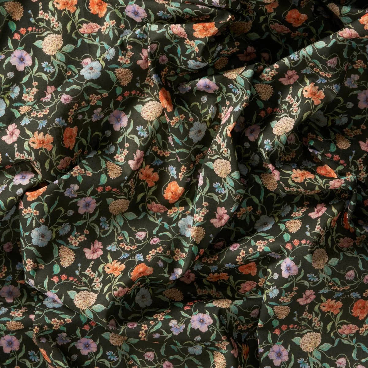 Liberty Fabrics Battersea Blooms A Tana Lawn Cotton 3m