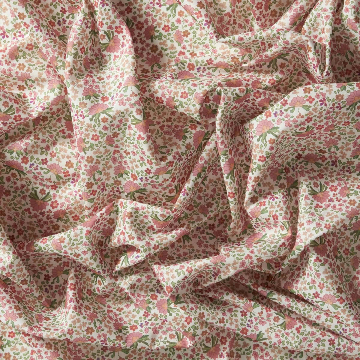 Liberty Fabrics Paisley Posies C Tana Lawn Cotton 3m