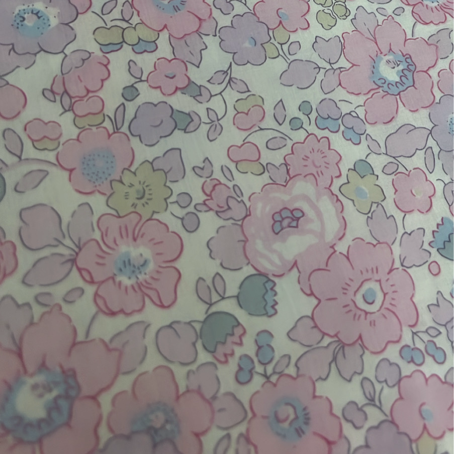 Liberty Fabric Betsy light Pink