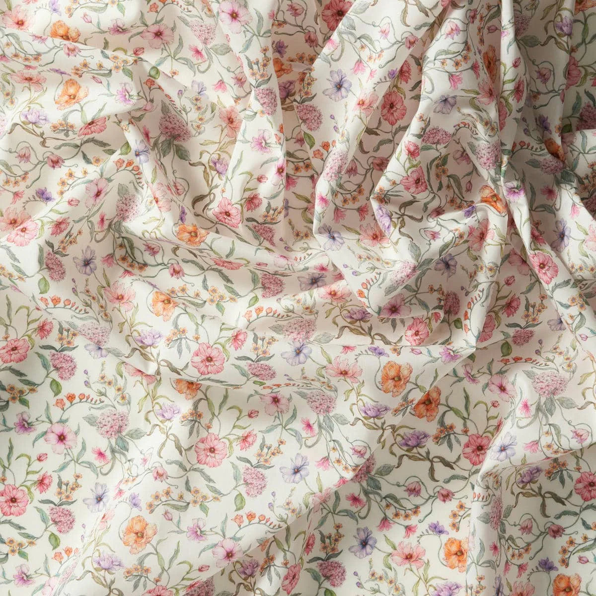 Liberty Fabrics Battersea Blooms C Tana Lawn Cotton 3m