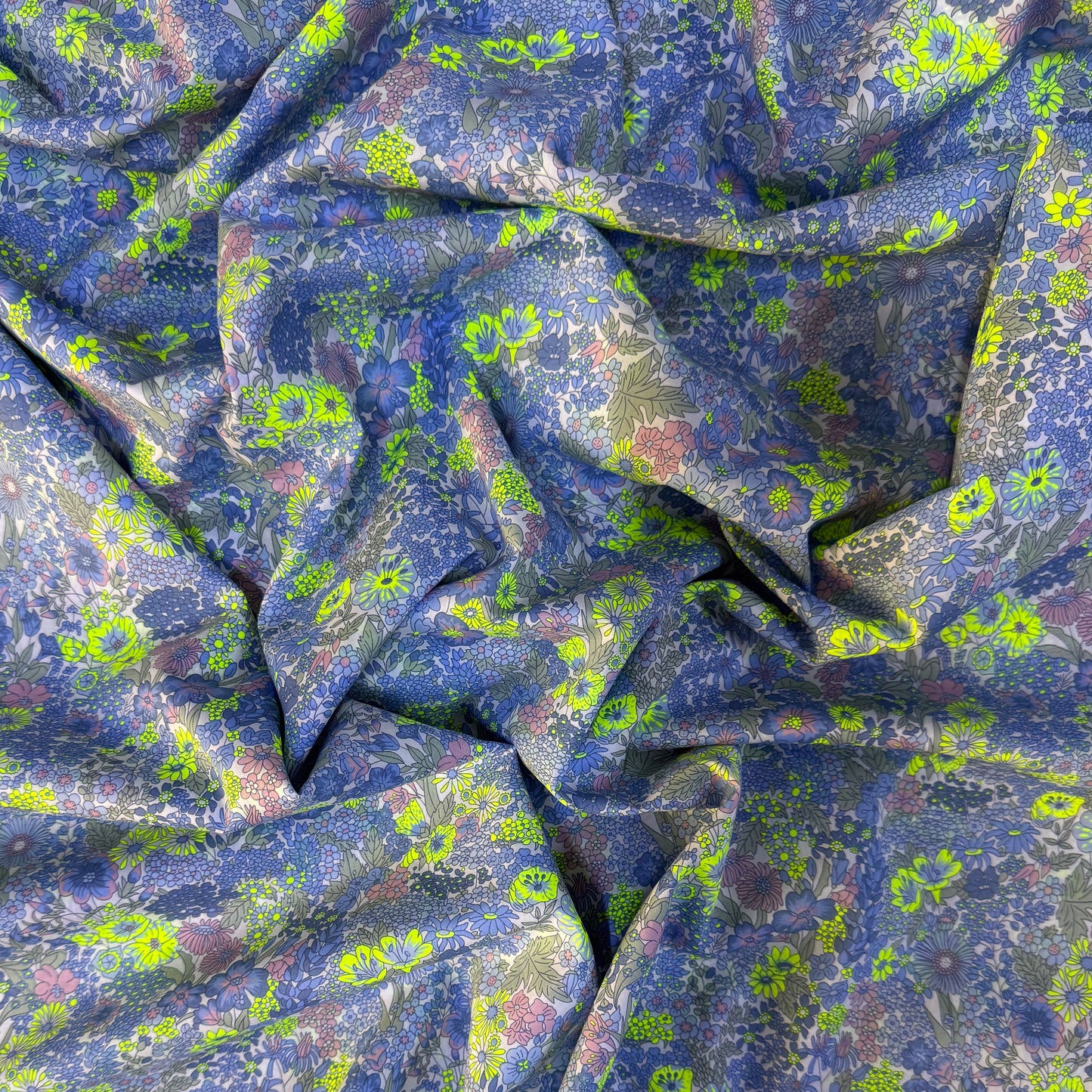 Liberty Fabric Annie neon Cotton Tana Lawn® 3m