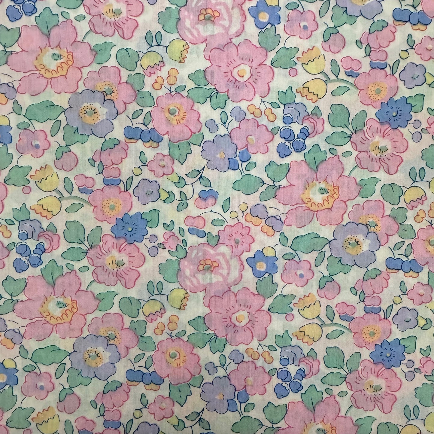 Liberty Fabric Betsy pinky Tana Lawn™ Cotton 3m