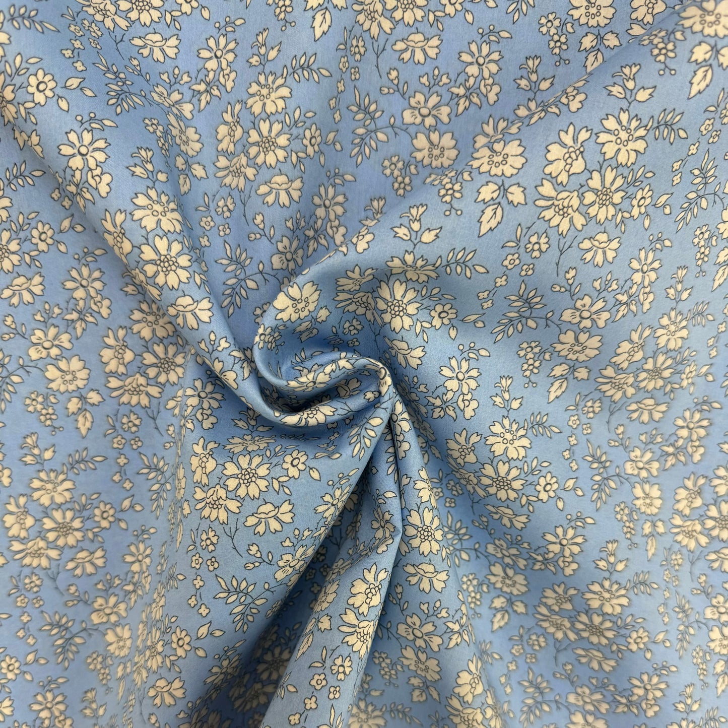 LIBERTY FABRICS Tana Lawn™ Cotton