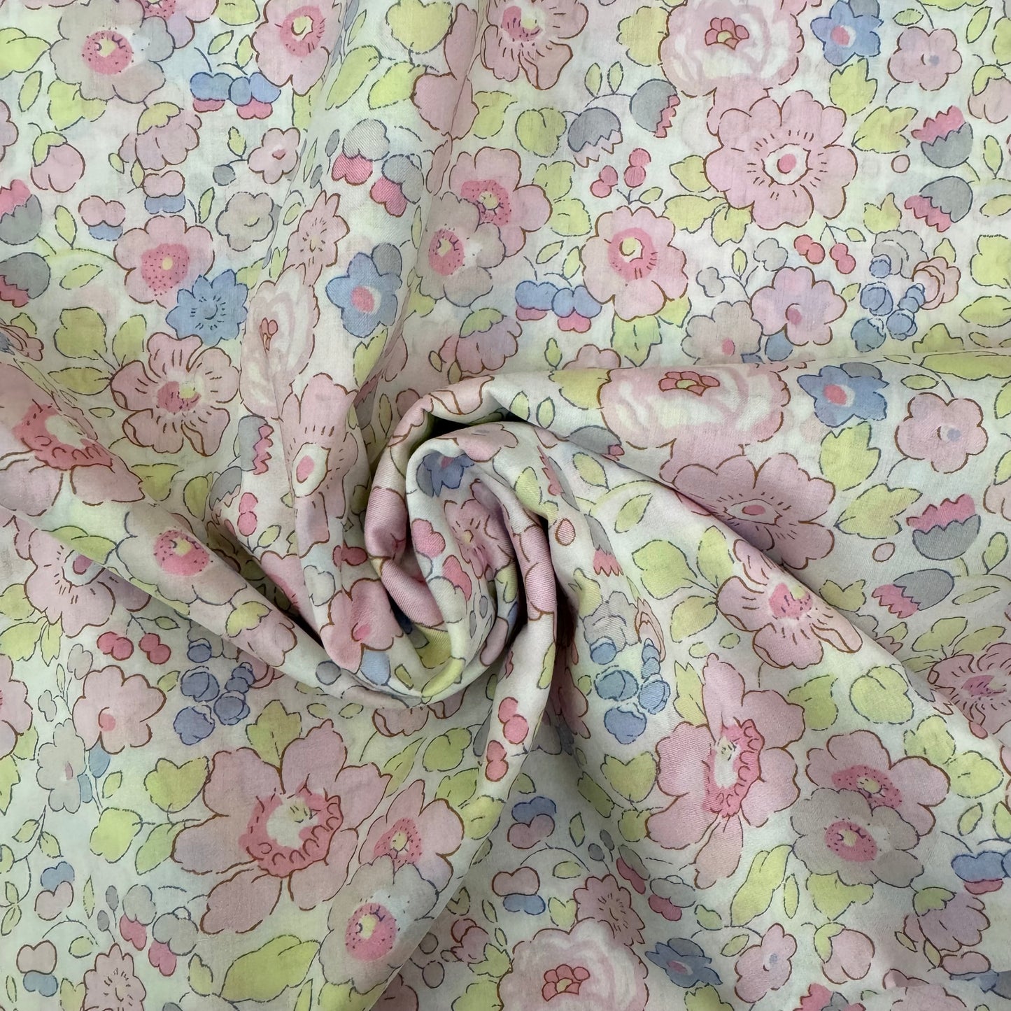 Liberty Fabric Betsy PB Tana Lawn™ Cotton 3m