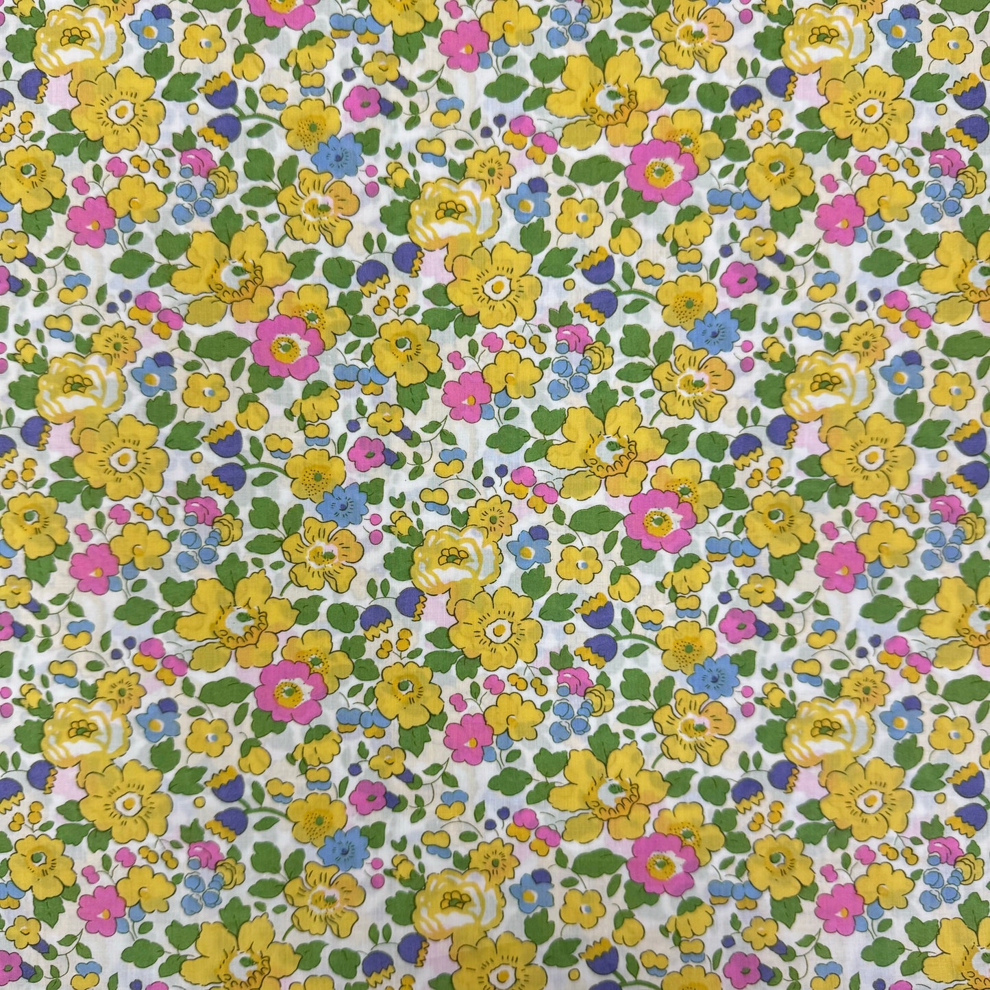 Liberty Fabric Betsy YP Tana Lawn™ Cotton 3m