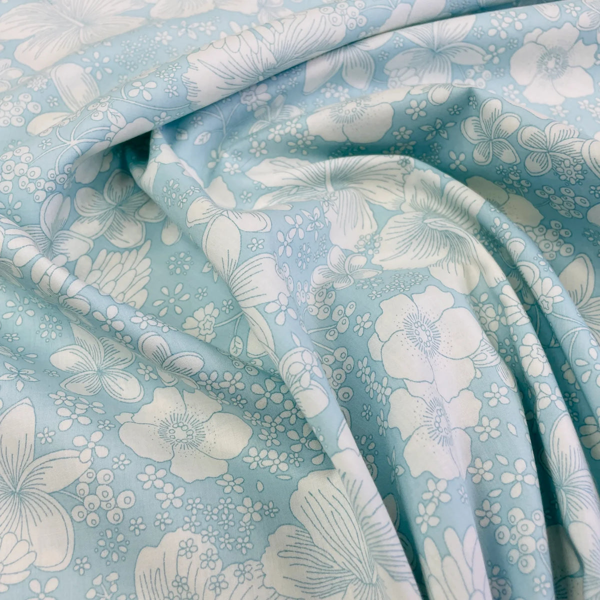 English Cotton Lawn Fabric 3m