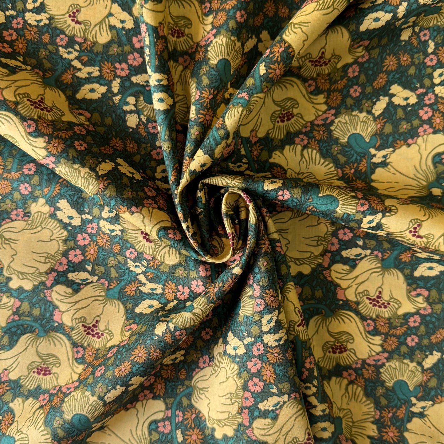 Liberty Fabrics Clementina Daisy B Tana Lawn Cotton 3m