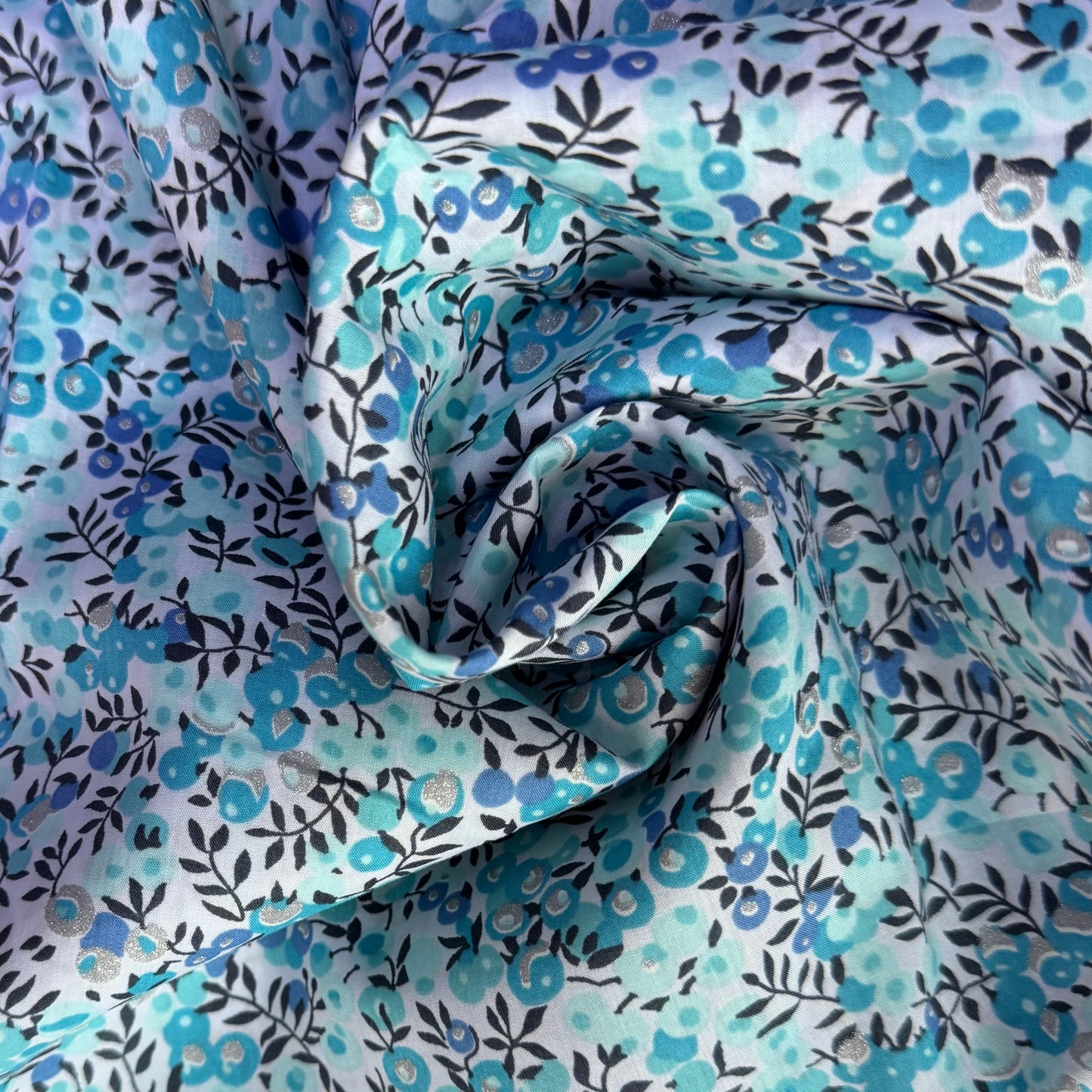 Liberty Fabrics Wiltshire blue Tana Lawn Cotton (Metallic) 3m