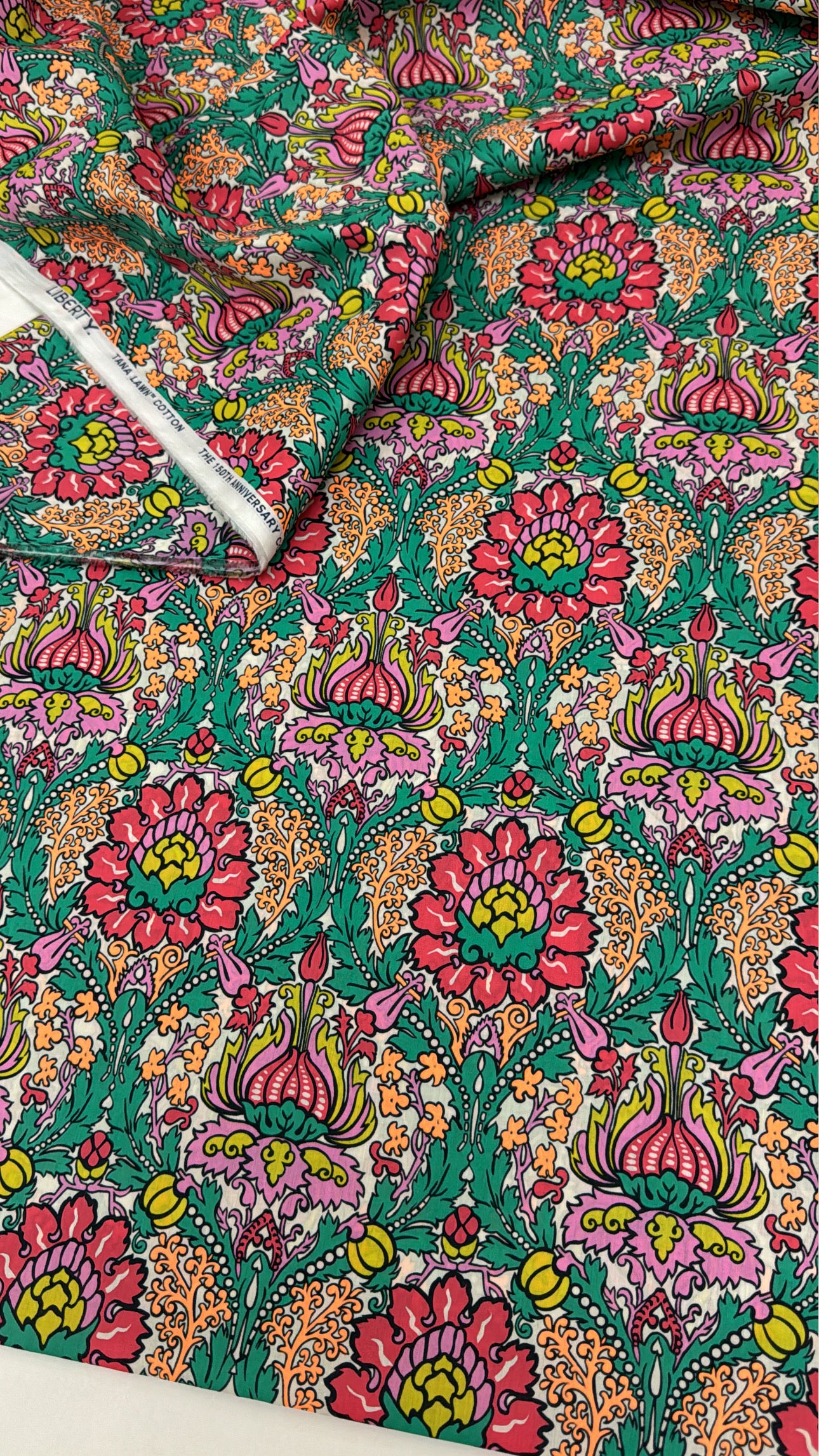 LIBERTY Electric Nouveau Tana Lawn™ Cotton