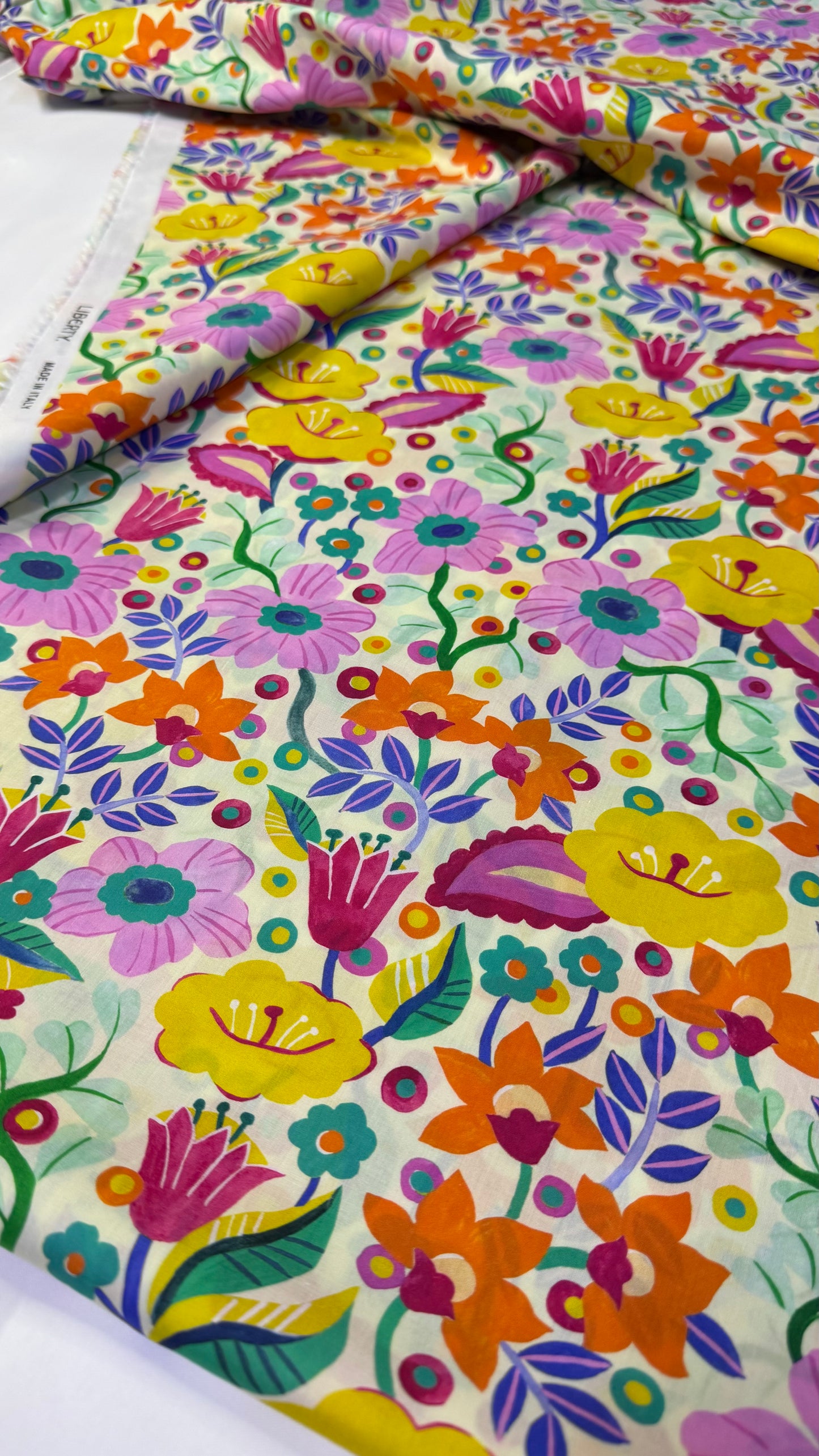 Liberty Fabric SUNBURST Tana Lawn® Cotton Tana Lawn® 3m