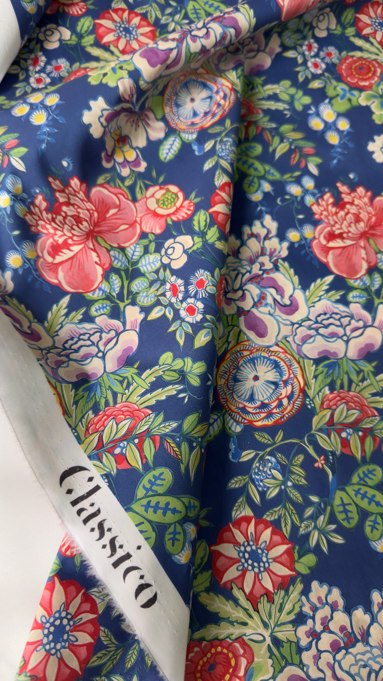CLASSICO Fabric Cotton Tana Lawn 3m