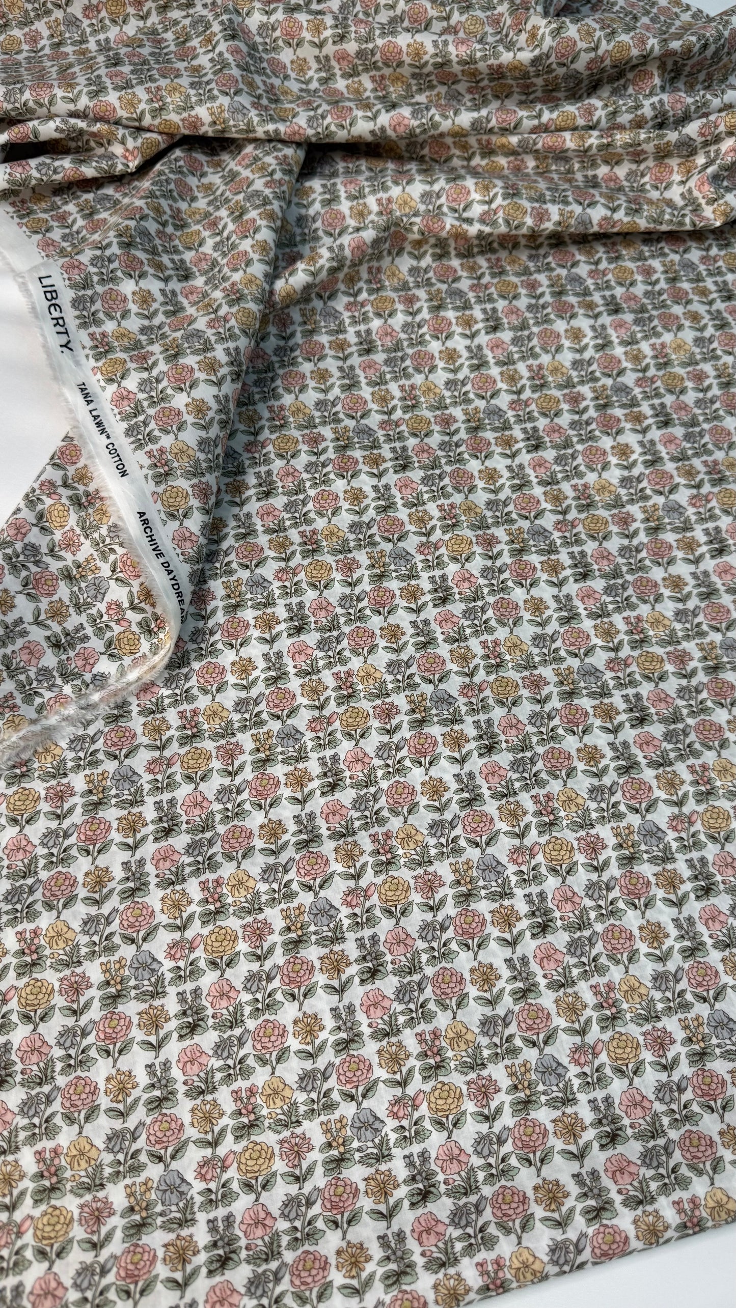 Liberty Fabrics Davalia Flowers A Tana Lawn Cotton 3m