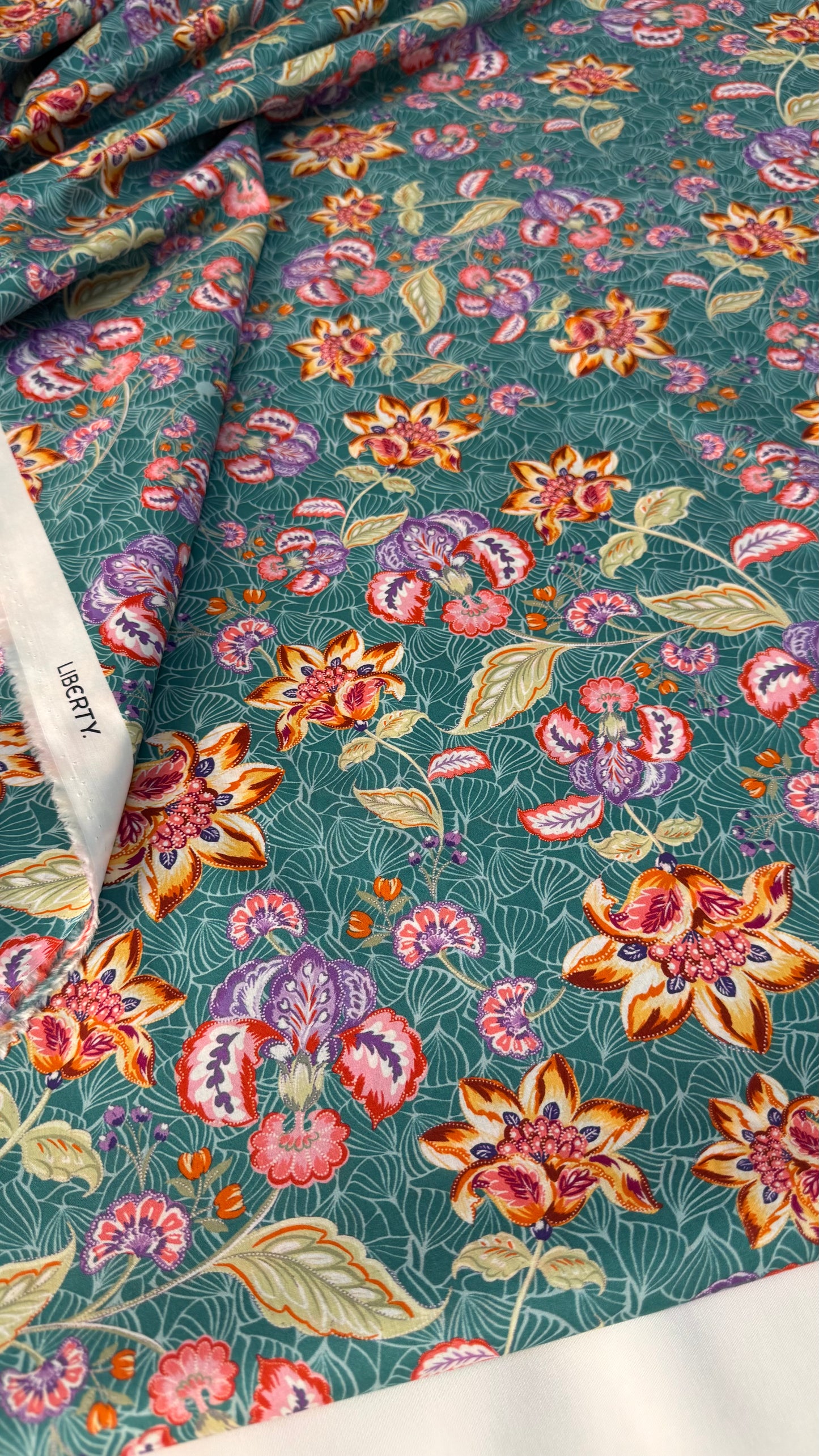 Liberty Fabric LEGACY NEW
SCALE Green Cotton Tana Lawn® 3m