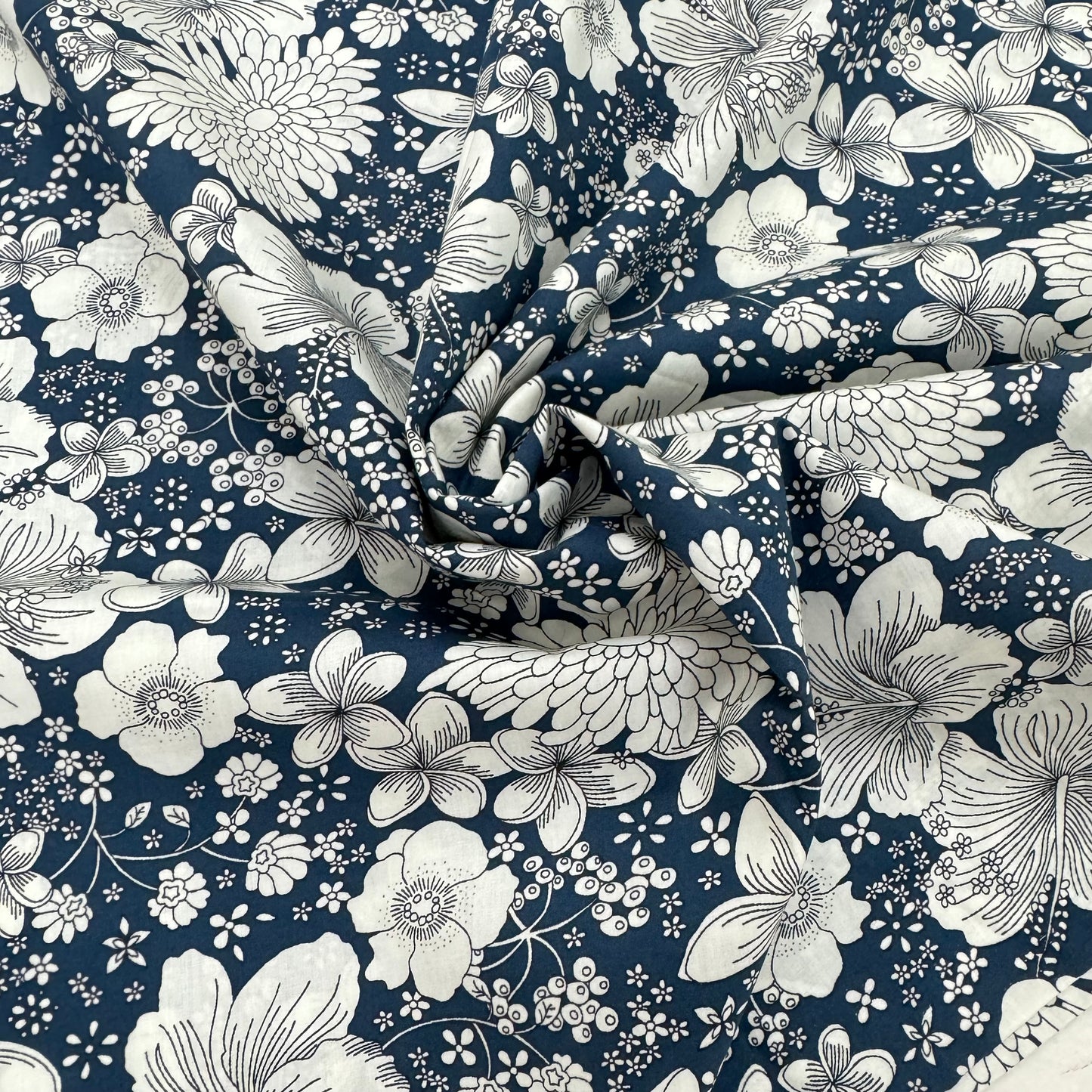 Navy Flowers (English cotton Tana Lawn) 3m