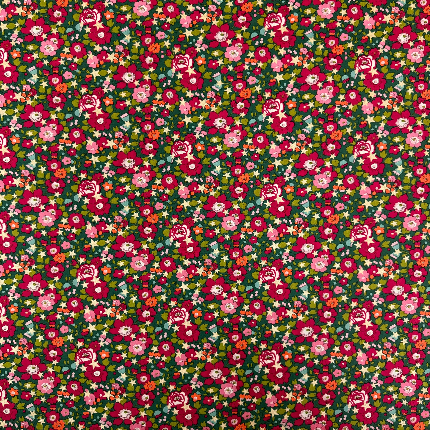 Liberty Fabric Betsy Stars Glitter Tana Lawn™ Cotton 3m