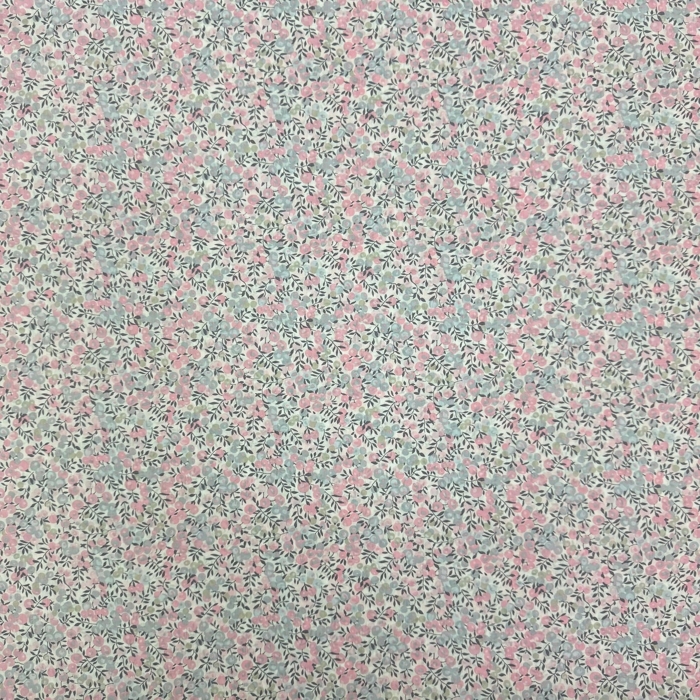 LIBERTY FABRICS Wiltshire light pink Tana Lawn™ Cotton 3m