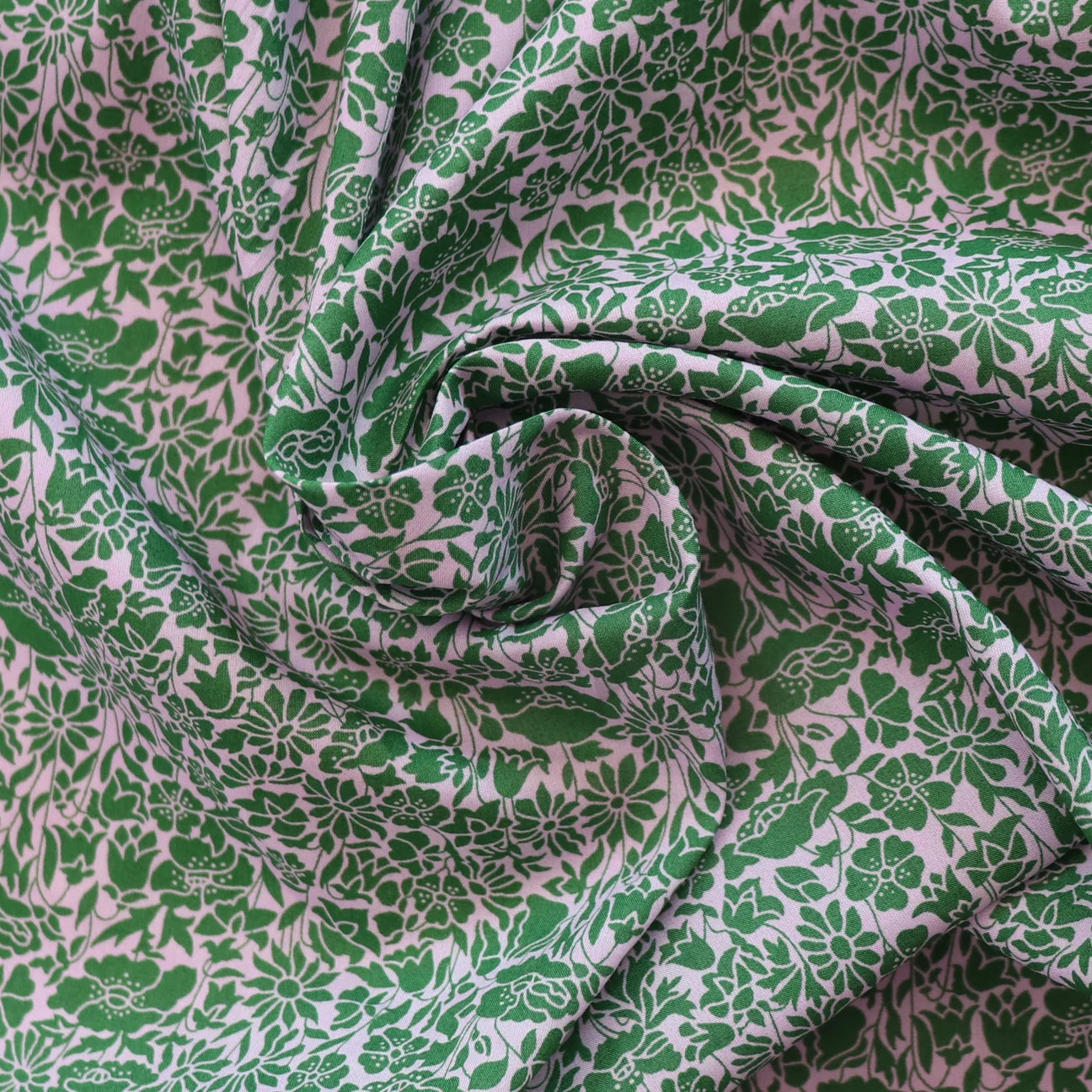 Liberty London Poppy Day B cotton Tana Lawn 3m