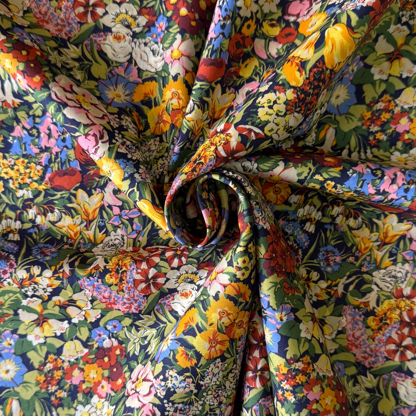 Liberty Fabrics Cottage Garden A Tana Lawn Cotton 3m